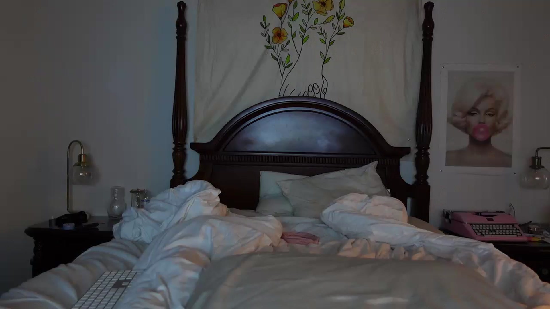 Gallery image thumbnail from BustyRedHeadx's myfreecams stream on, 08/06/2023, 06:17 image 9 of 20