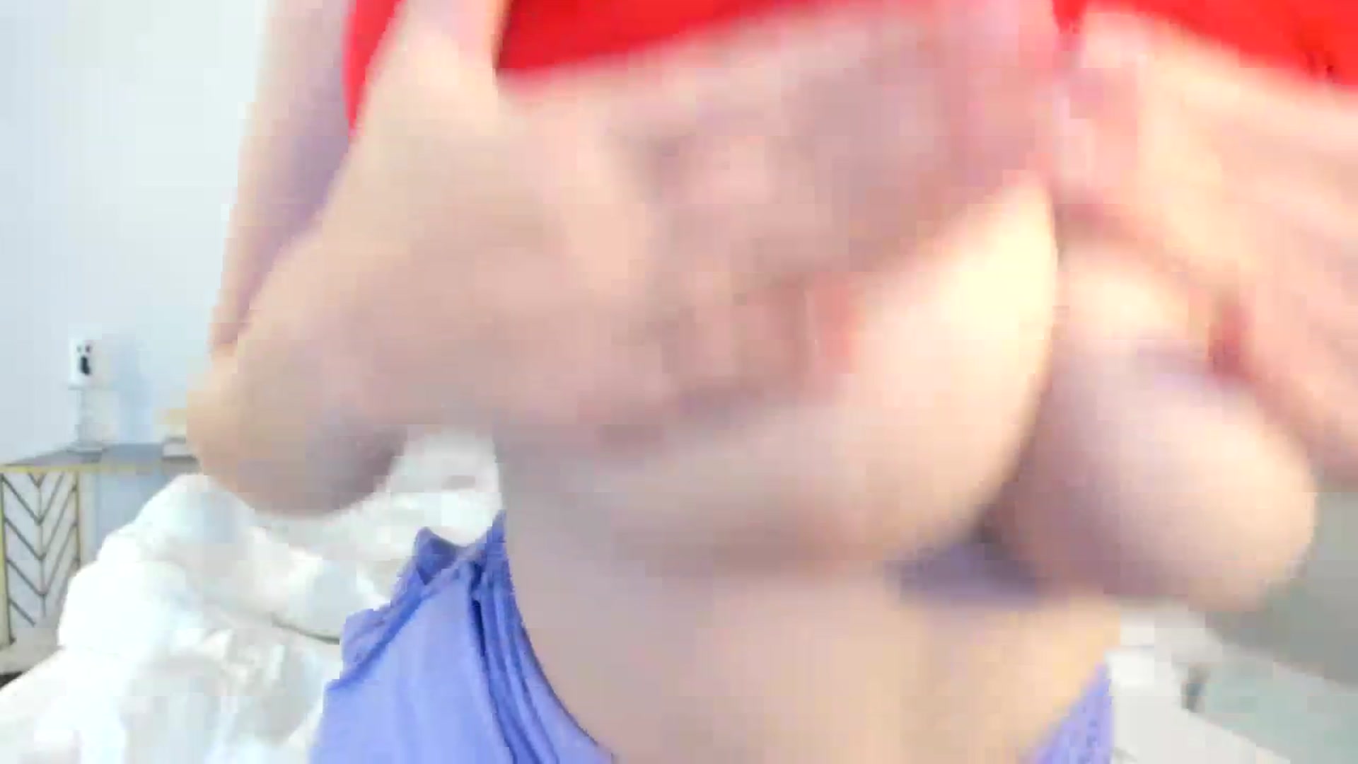 Gallery image thumbnail from BustyRedHeadx's myfreecams stream on, 10/19/2023, 05:23 image 15 of 20