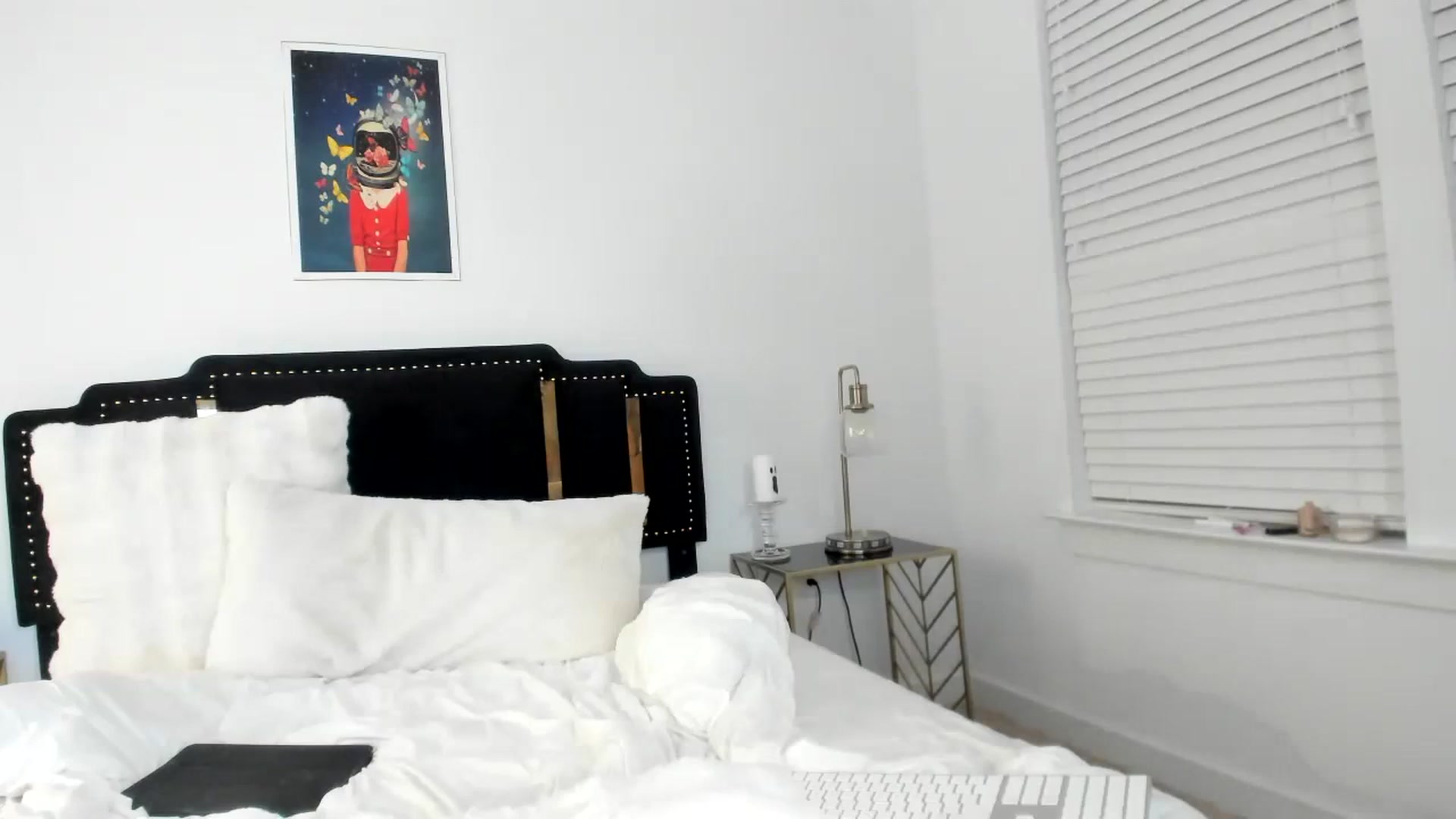 Gallery image thumbnail from BustyRedHeadx's myfreecams stream on, 11/15/2023, 08:52 image 9 of 20