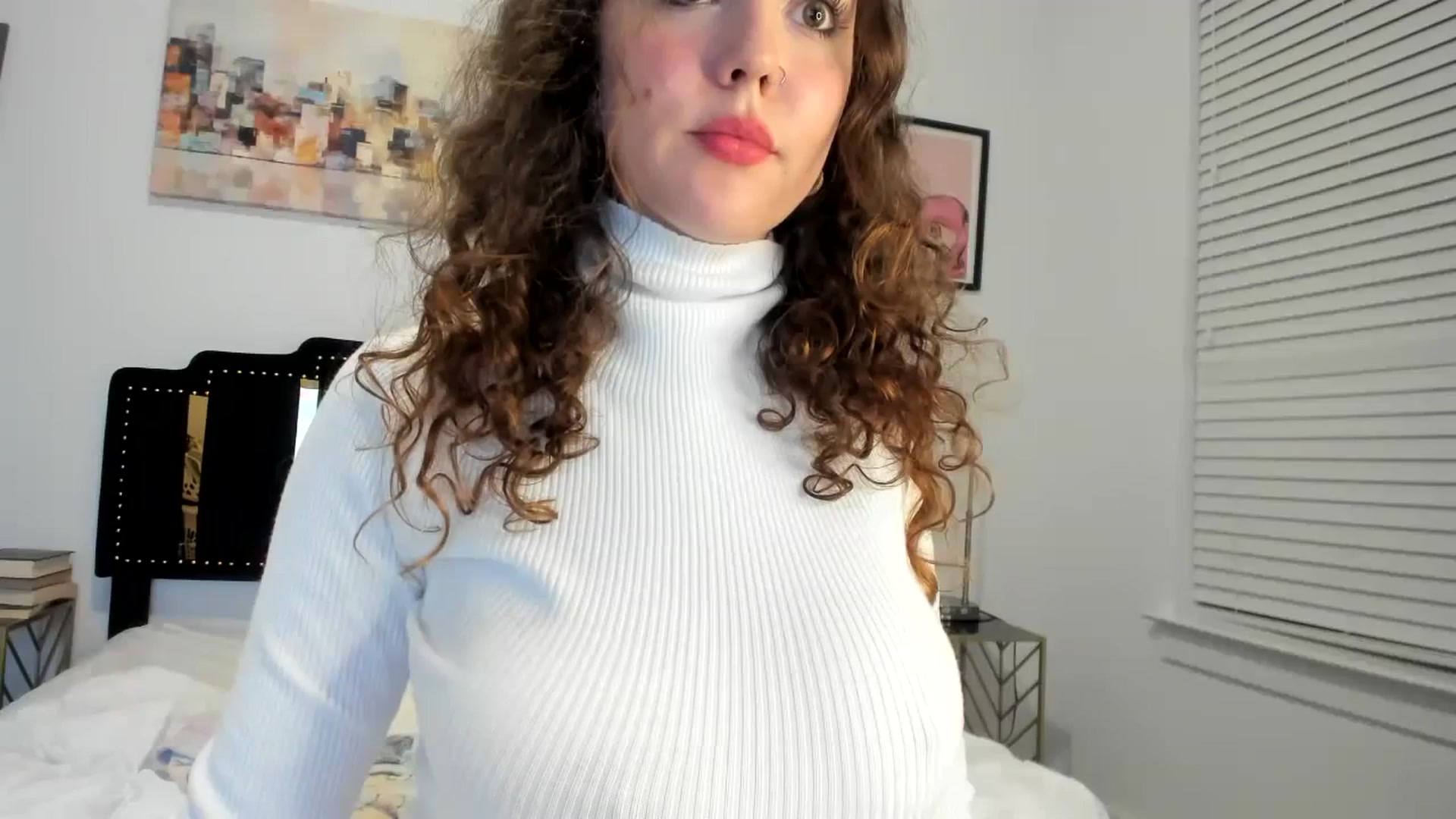 Gallery image thumbnail from BustyRedHeadx's myfreecams stream on, 12/13/2023, 08:38 image 1 of 20