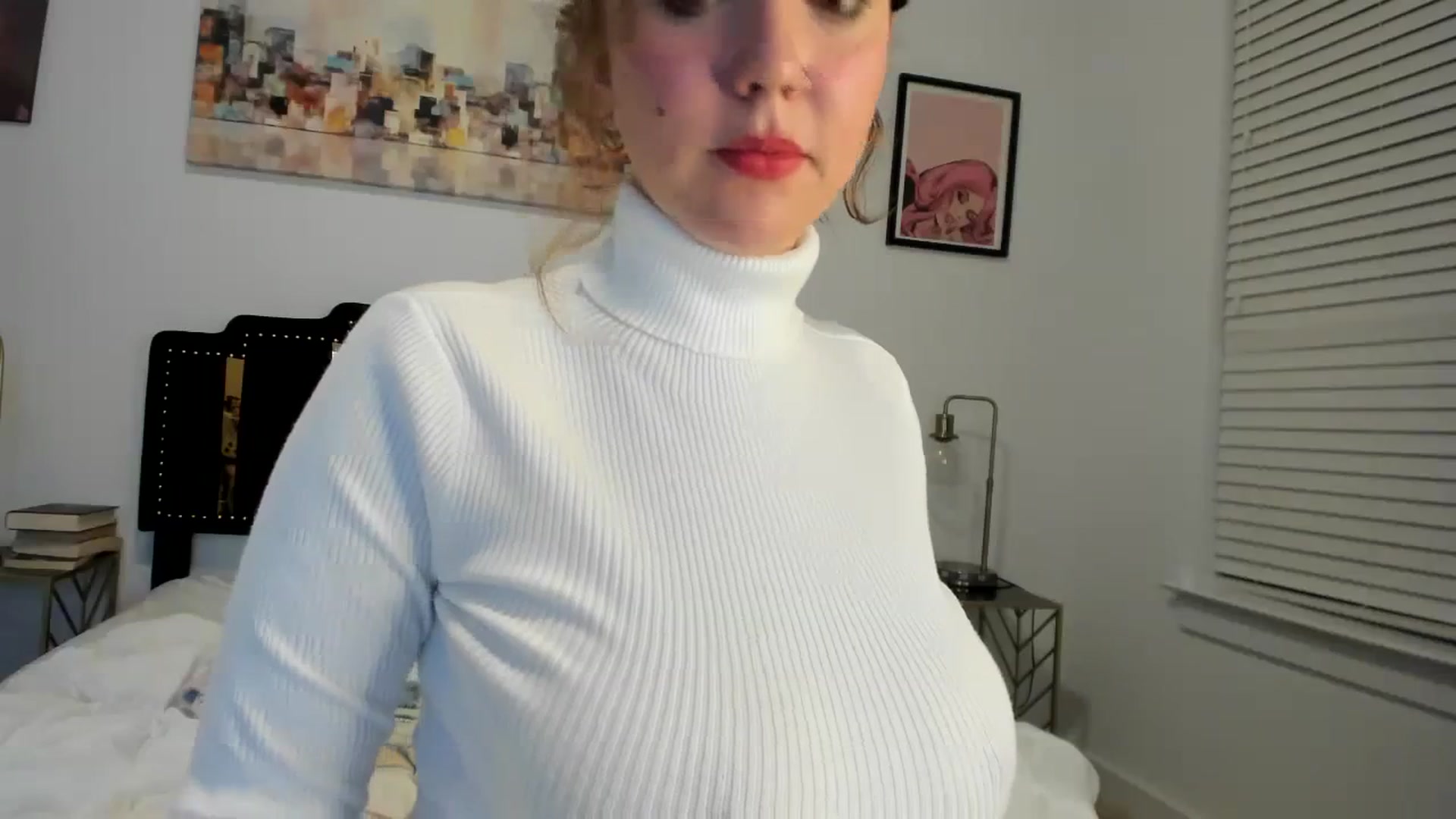 Gallery image thumbnail from BustyRedHeadx's myfreecams stream on, 12/13/2023, 08:38 image 11 of 20