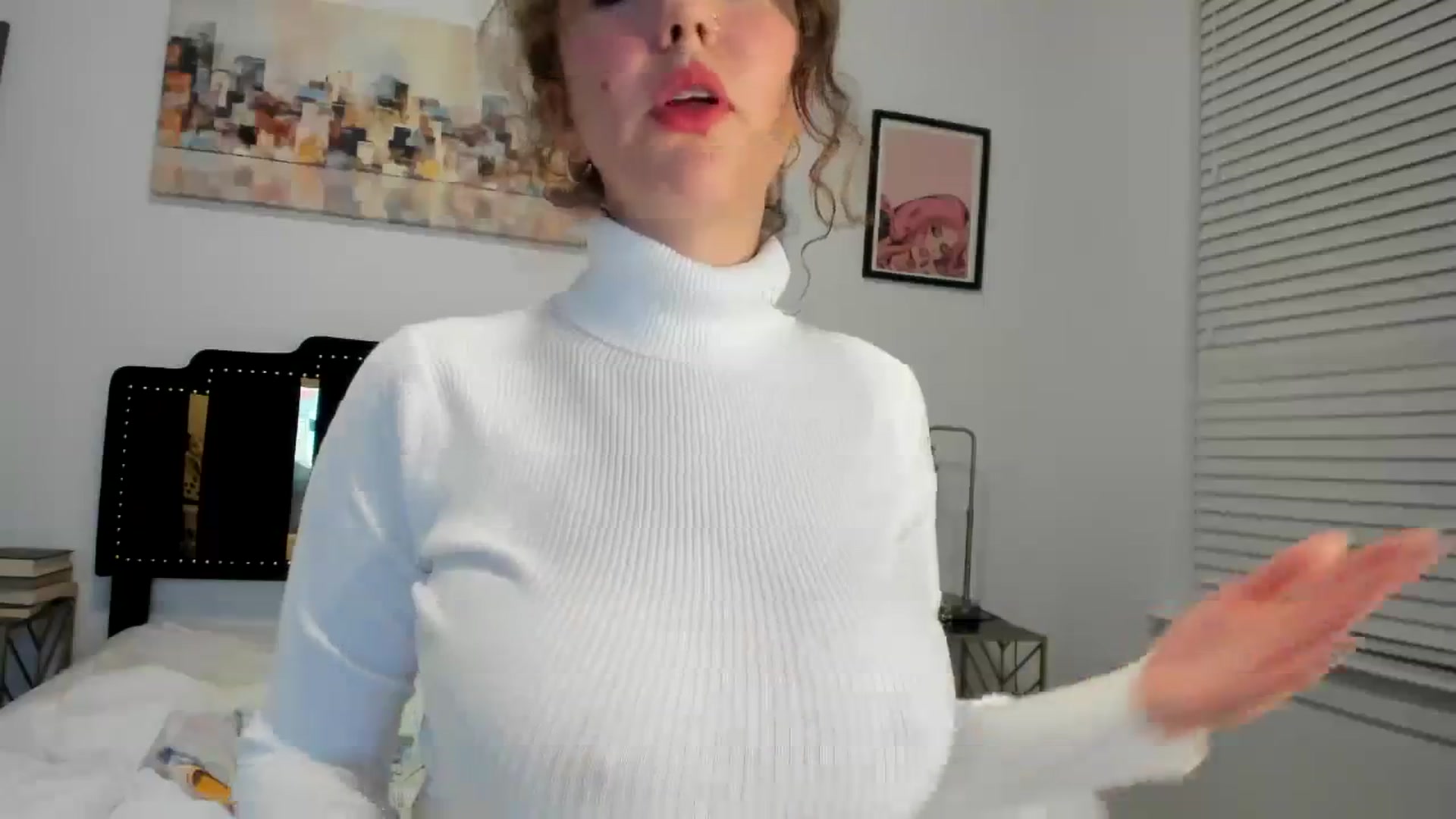 Gallery image thumbnail from BustyRedHeadx's myfreecams stream on, 12/13/2023, 08:38 image 4 of 20