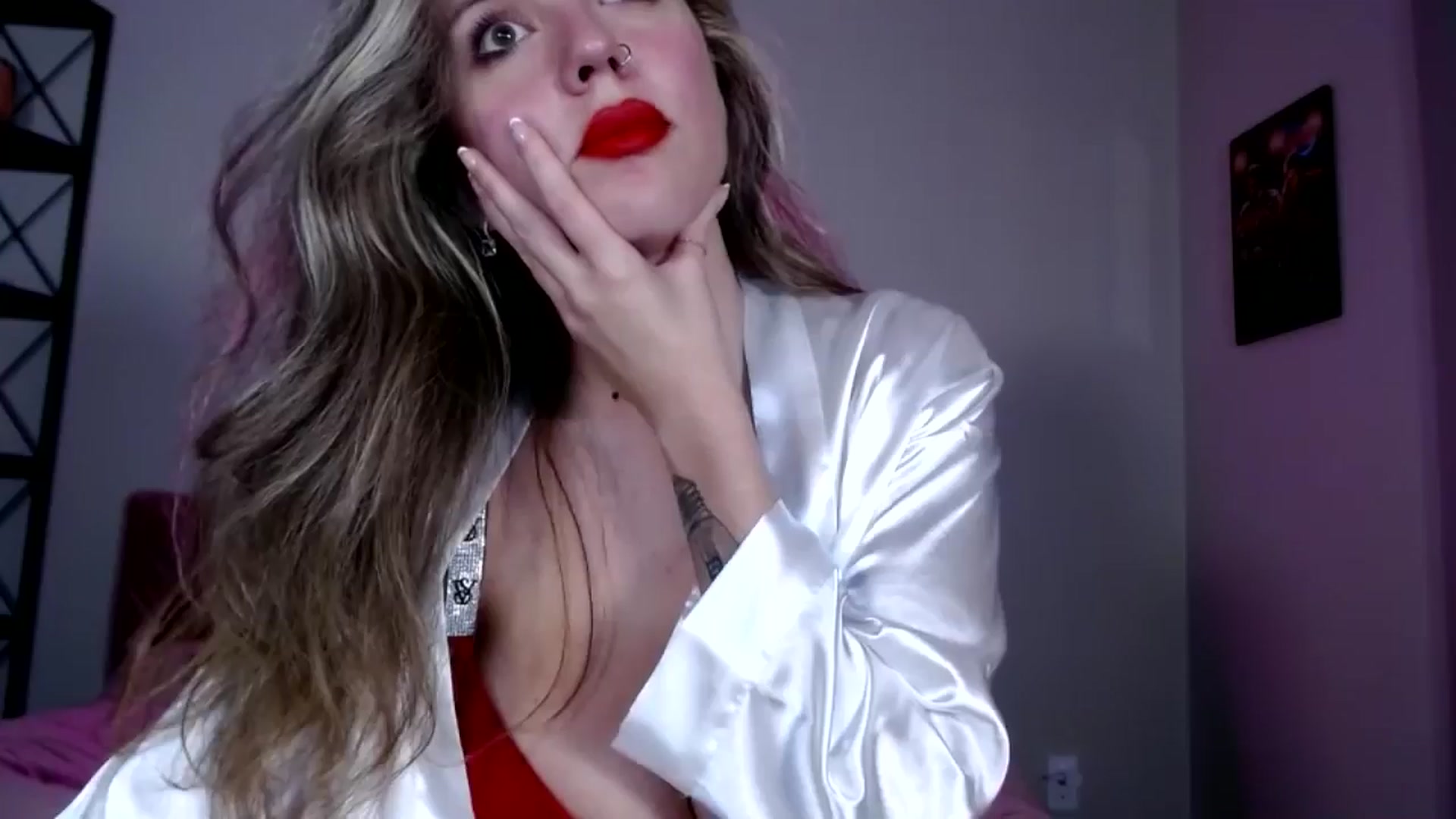 Gallery image thumbnail from BustyRedHeadx's myfreecams stream on, 11/23/2024, 07:21 image 4 of 20