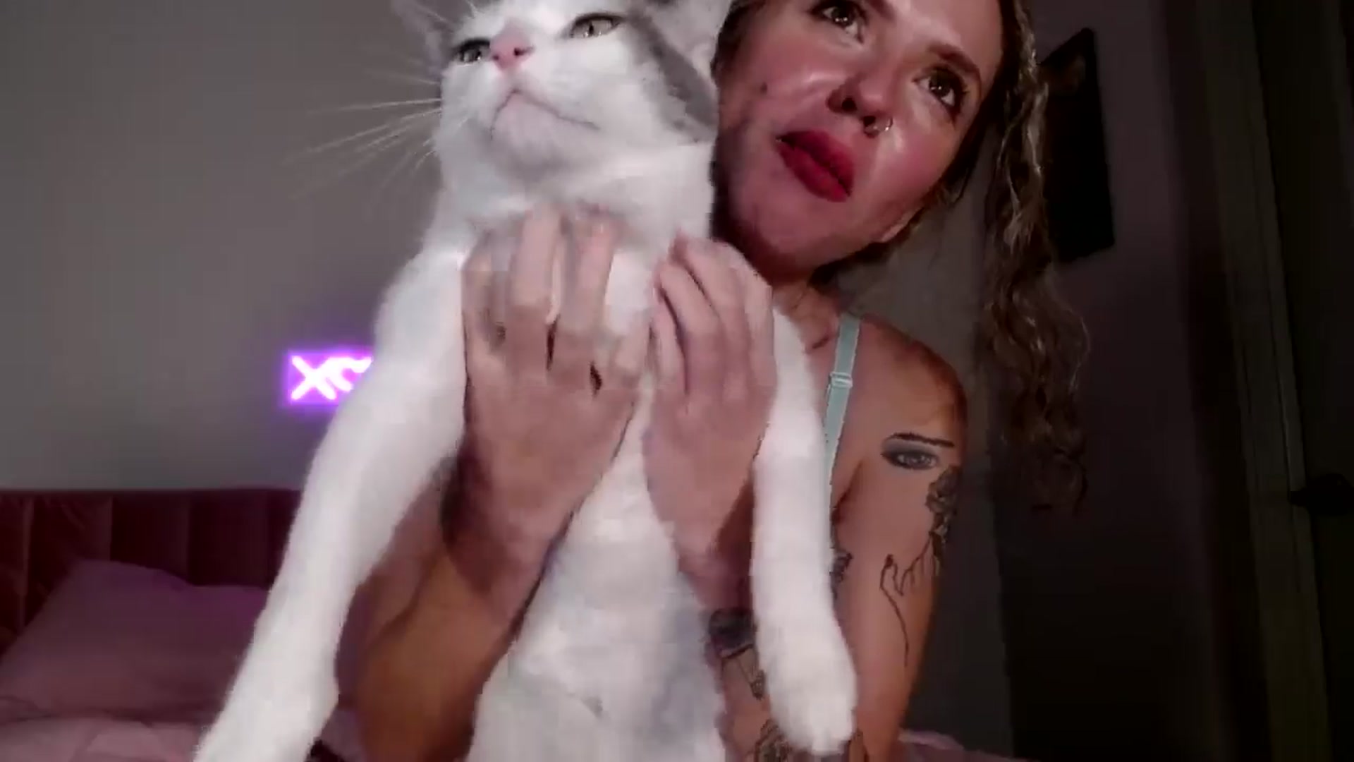 Gallery image thumbnail from BustyRedHeadx's myfreecams stream on, 12/05/2024, 06:36 image 6 of 20