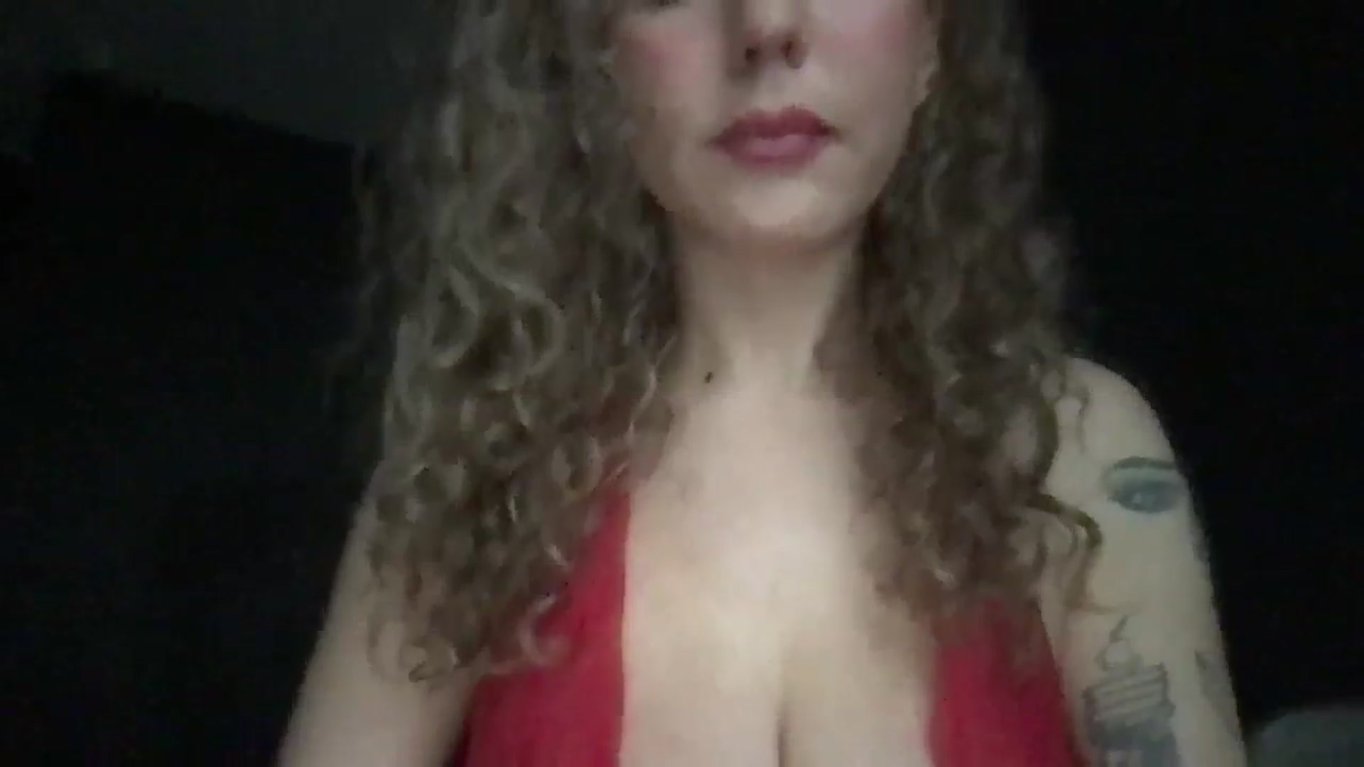 Gallery image thumbnail from BustyRedHeadx's myfreecams stream on, 02/19/2025, 20:02 image 8 of 20