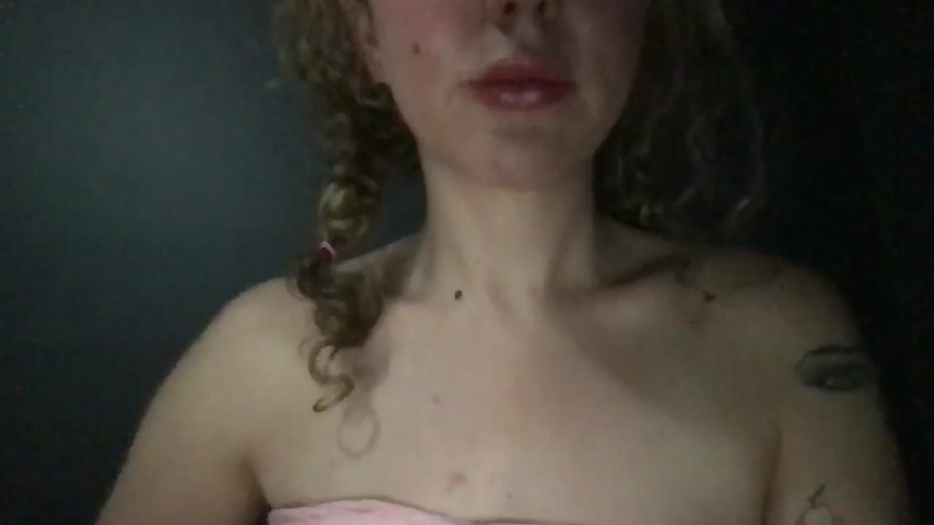 Gallery image thumbnail from BustyRedHeadx's myfreecams stream on, 03/26/2025, 05:17 image 20 of 20