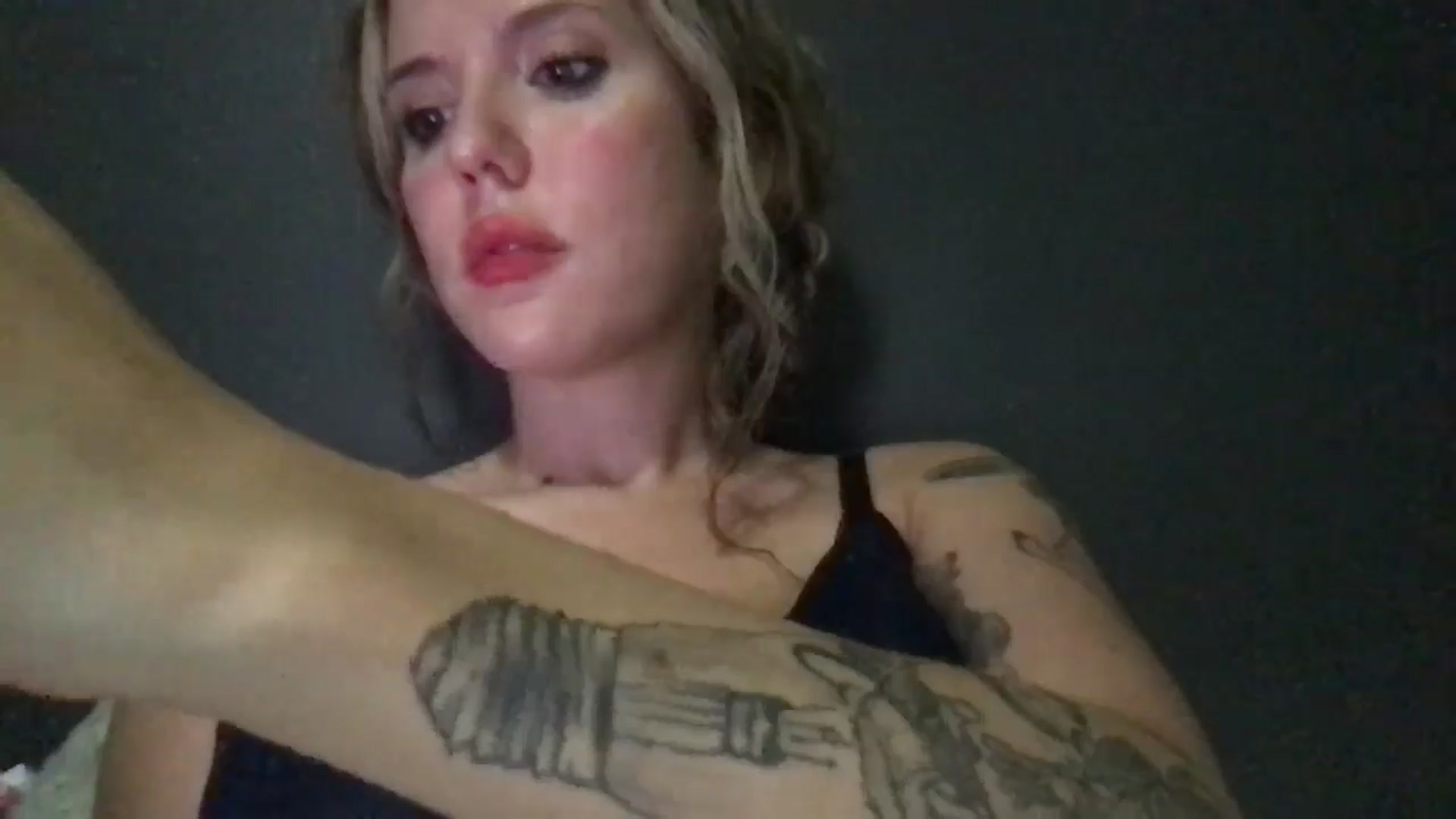 Gallery image thumbnail from BustyRedHeadx's myfreecams stream on, 07/02/2025, 08:13 image 6 of 20
