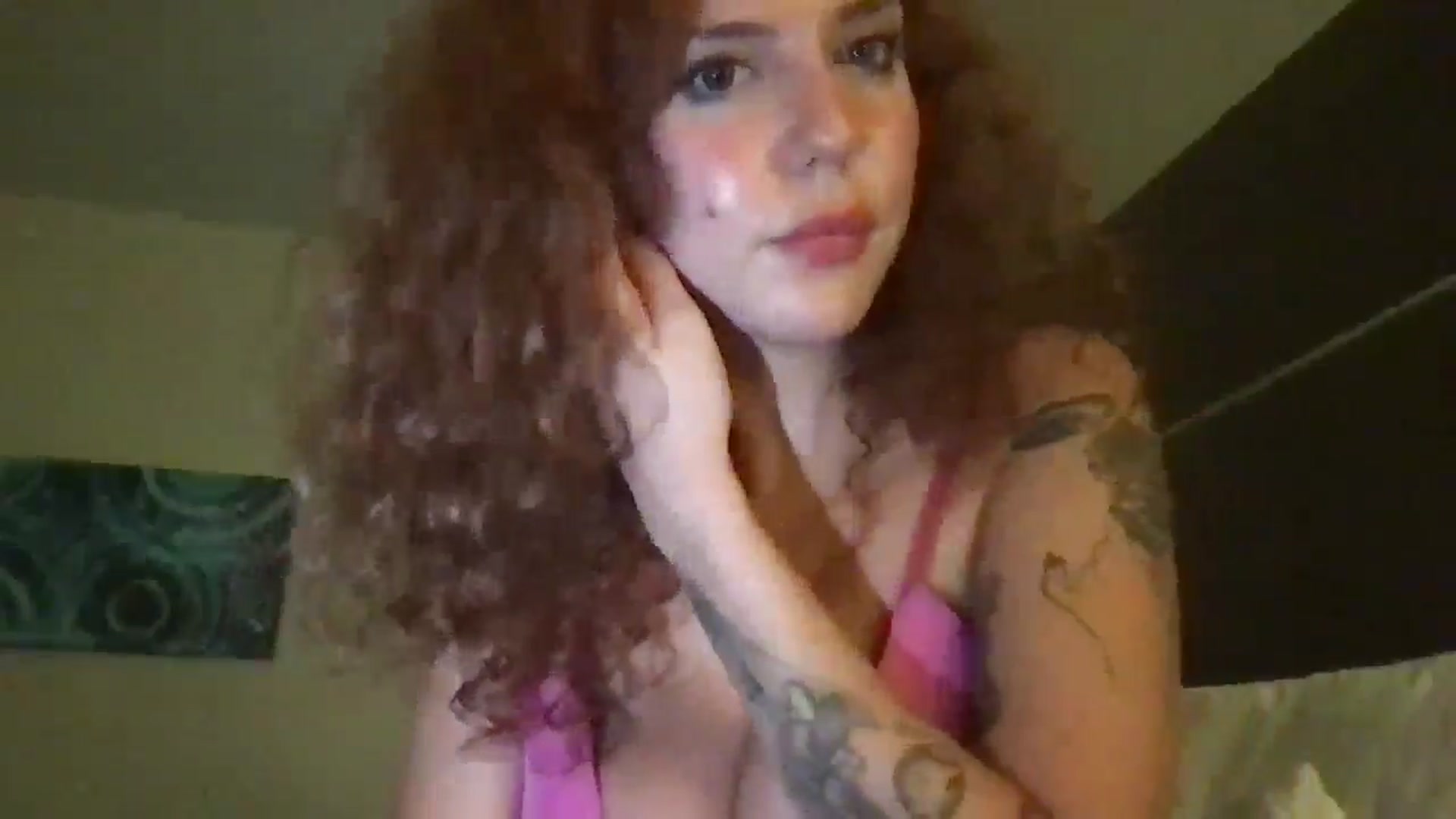 Gallery image thumbnail from BustyRedHeadx's myfreecams stream on, 07/29/2025, 04:47 image 16 of 20