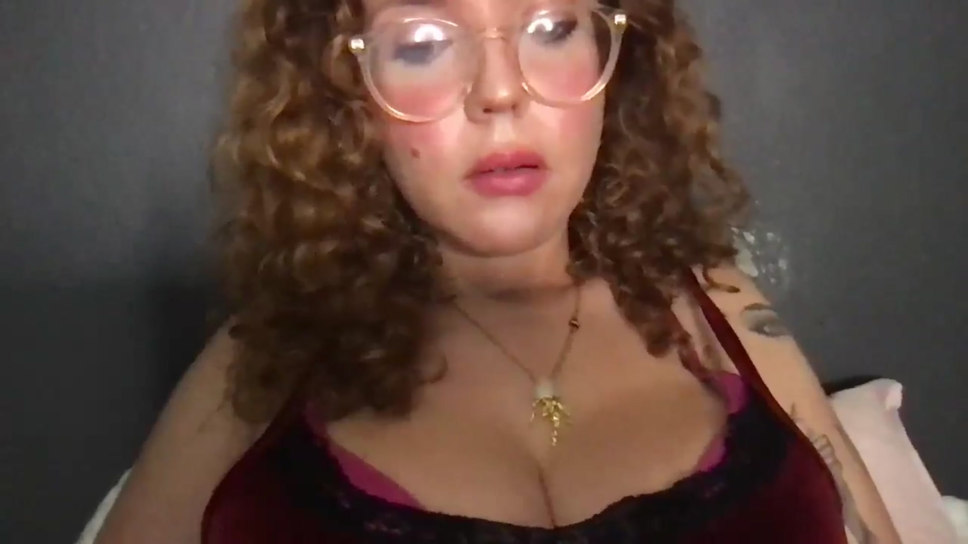 Gallery image thumbnail from BustyRedHeadx's myfreecams stream on, 12/10/2025, 06:04 image 2 of 20