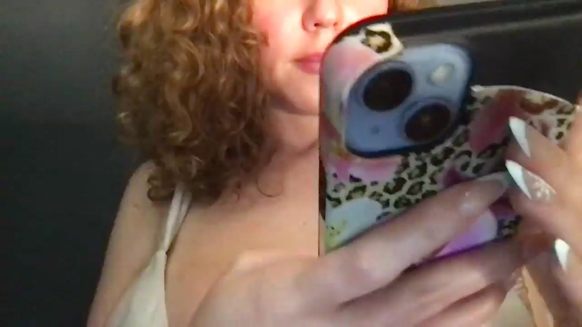 Gallery image thumbnail from BustyRedHeadx's myfreecams stream on, 12/18/2025, 11:29 image 18 of 20