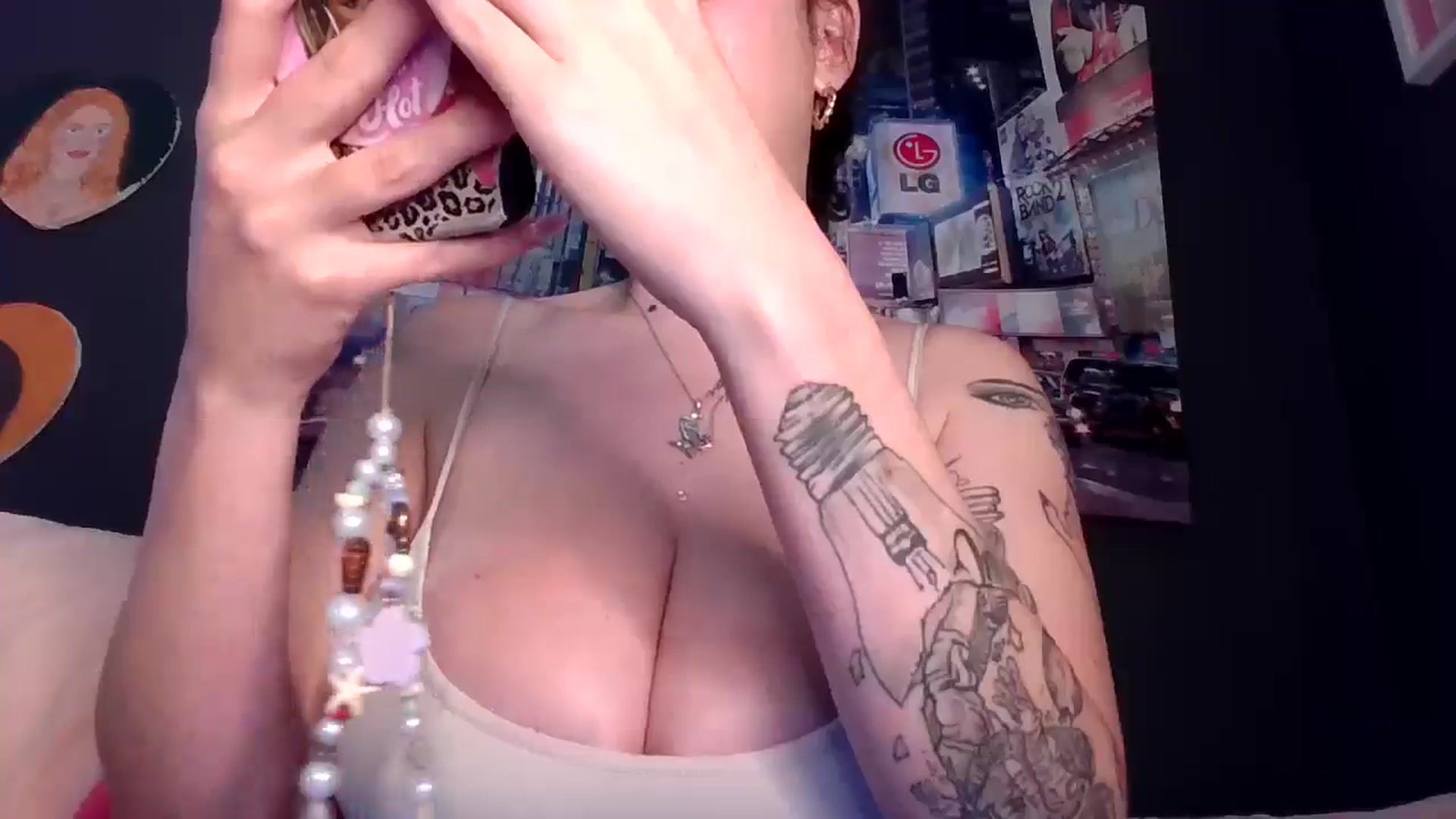 Gallery image thumbnail from BustyRedHeadx's myfreecams stream on, 05/01/2026, 03:06 image 7 of 20