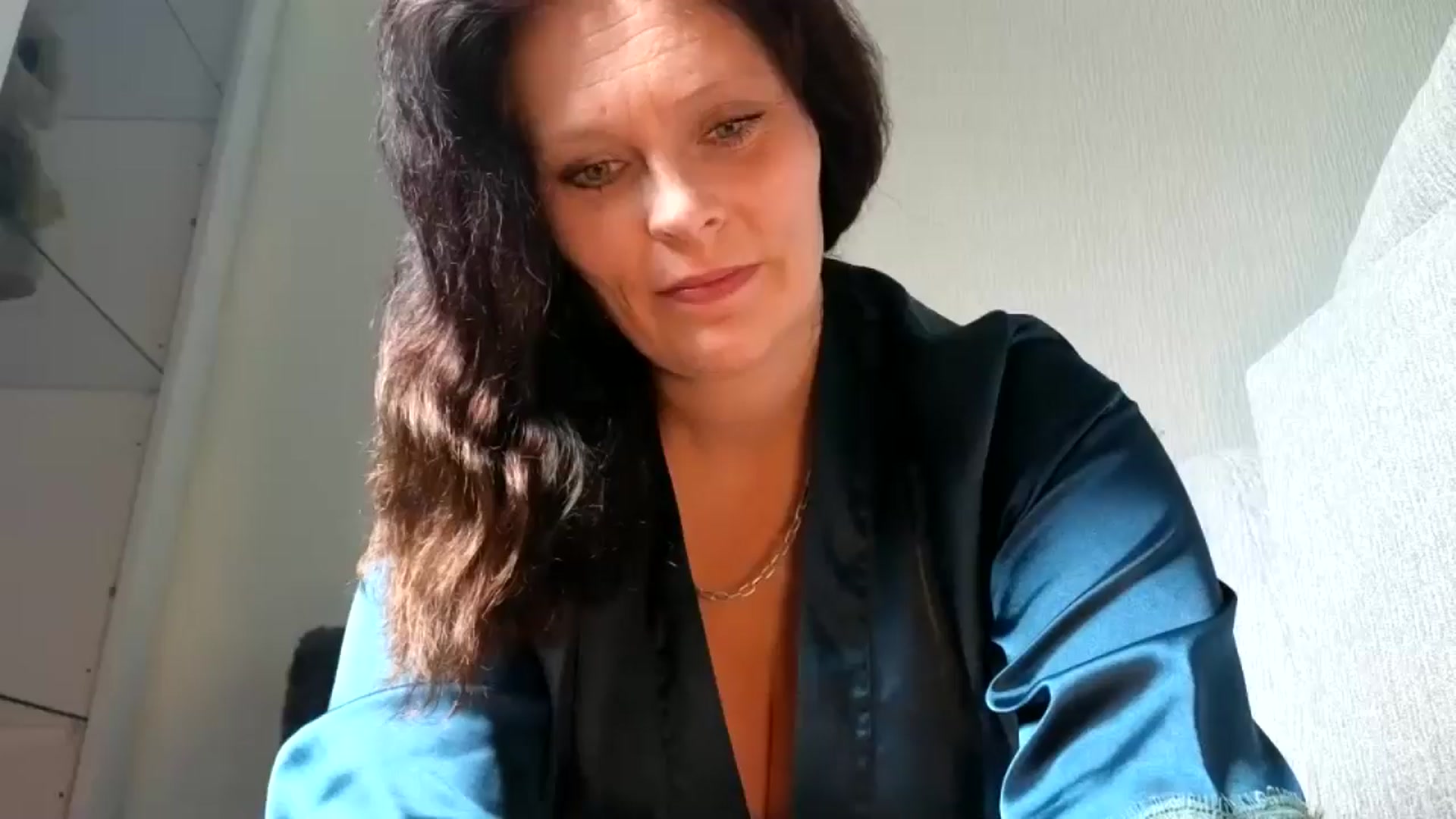 Gallery image thumbnail from BustySwinger's myfreecams stream on, 06/18/2024, 09:52 image 1 of 20