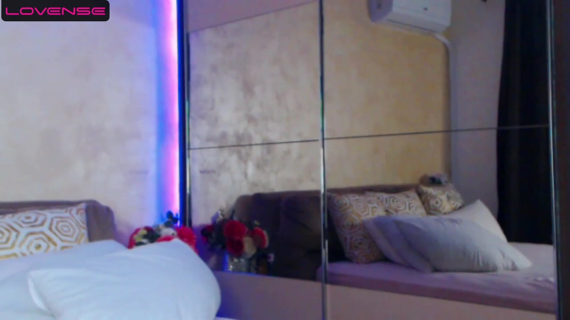 Gallery image thumbnail from Busty_Cristal's myfreecams stream on, 06/06/2023, 24:58 image 7 of 20