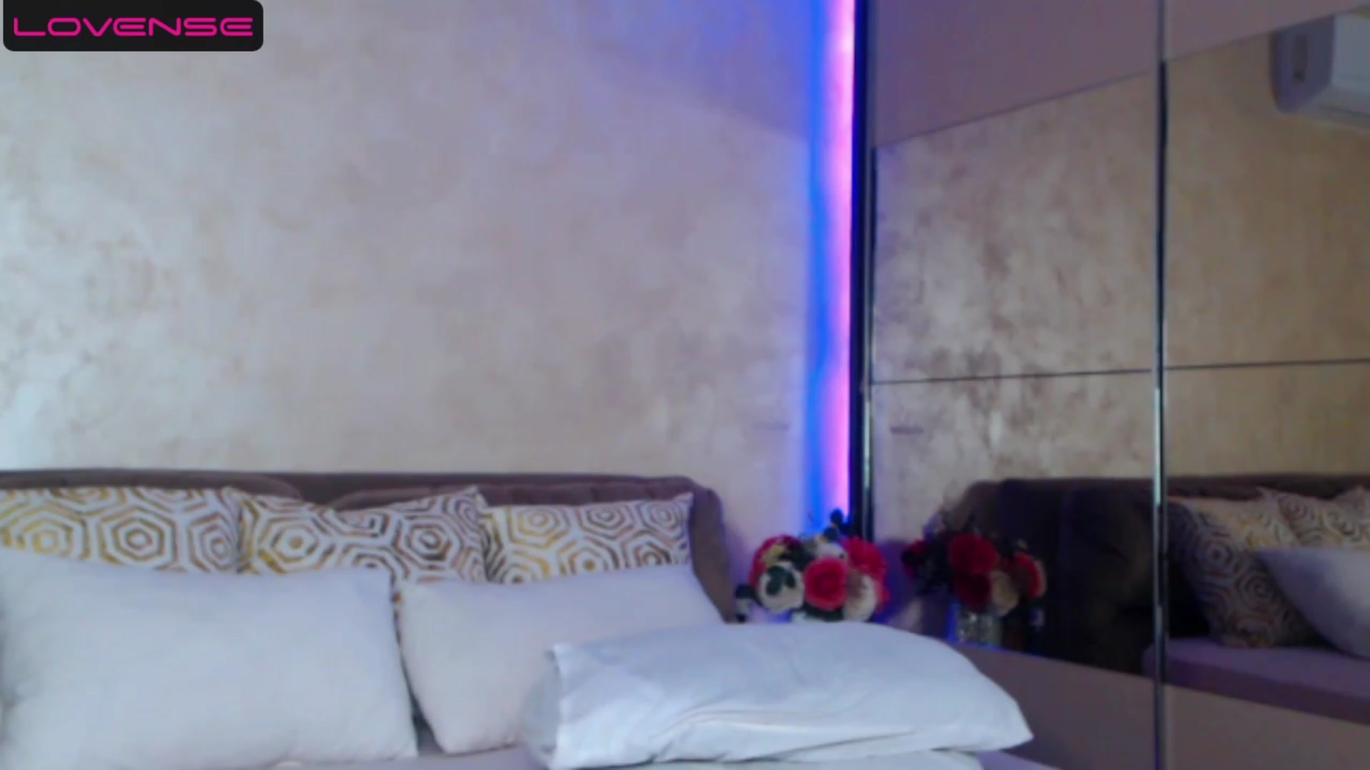 Gallery image thumbnail from Busty_Cristal's myfreecams stream on, 06/13/2023, 20:09 image 19 of 20