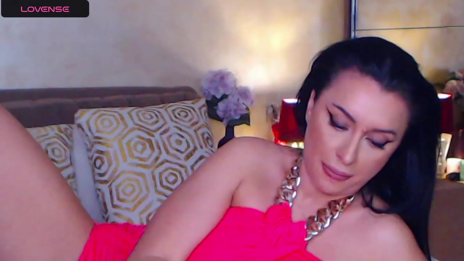 Gallery image thumbnail from Busty_Cristal's myfreecams stream on, 10/30/2023, 24:07 image 16 of 20
