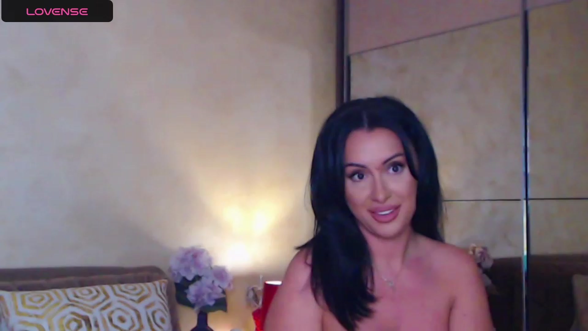 Gallery image thumbnail from Busty_Cristal's myfreecams stream on, 11/02/2023, 17:04 image 18 of 20