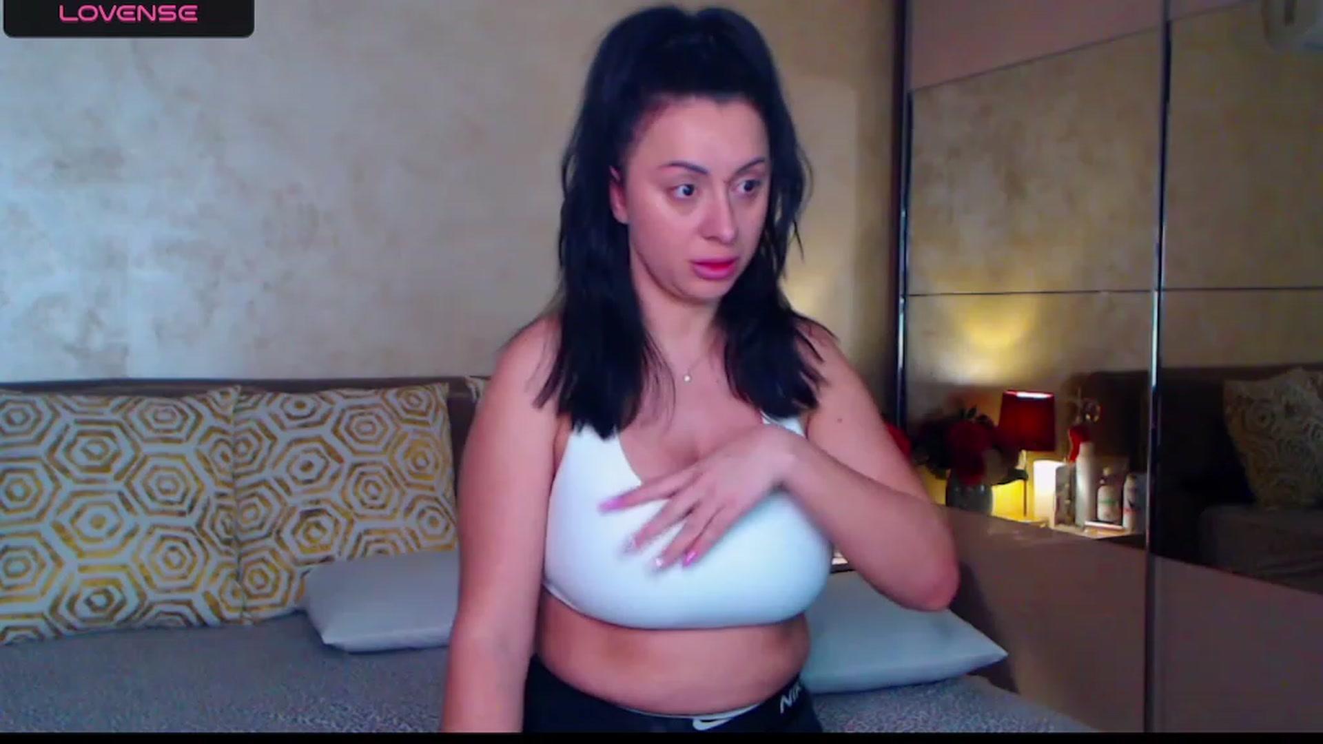 Gallery image thumbnail from Busty_Cristal's myfreecams stream on, 01/11/2024, 10:51 image 1 of 20