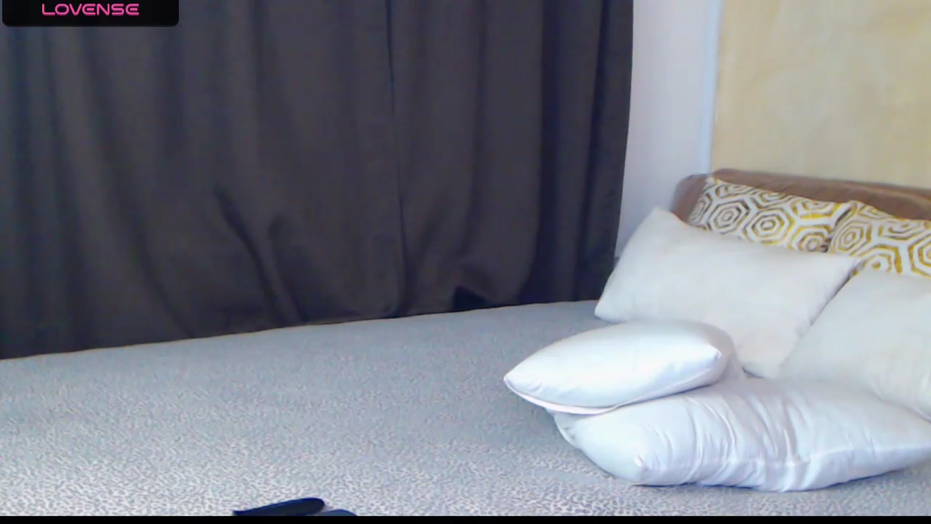 Gallery image thumbnail from Busty_Cristal's myfreecams stream on, 02/11/2024, 15:42 image 16 of 20