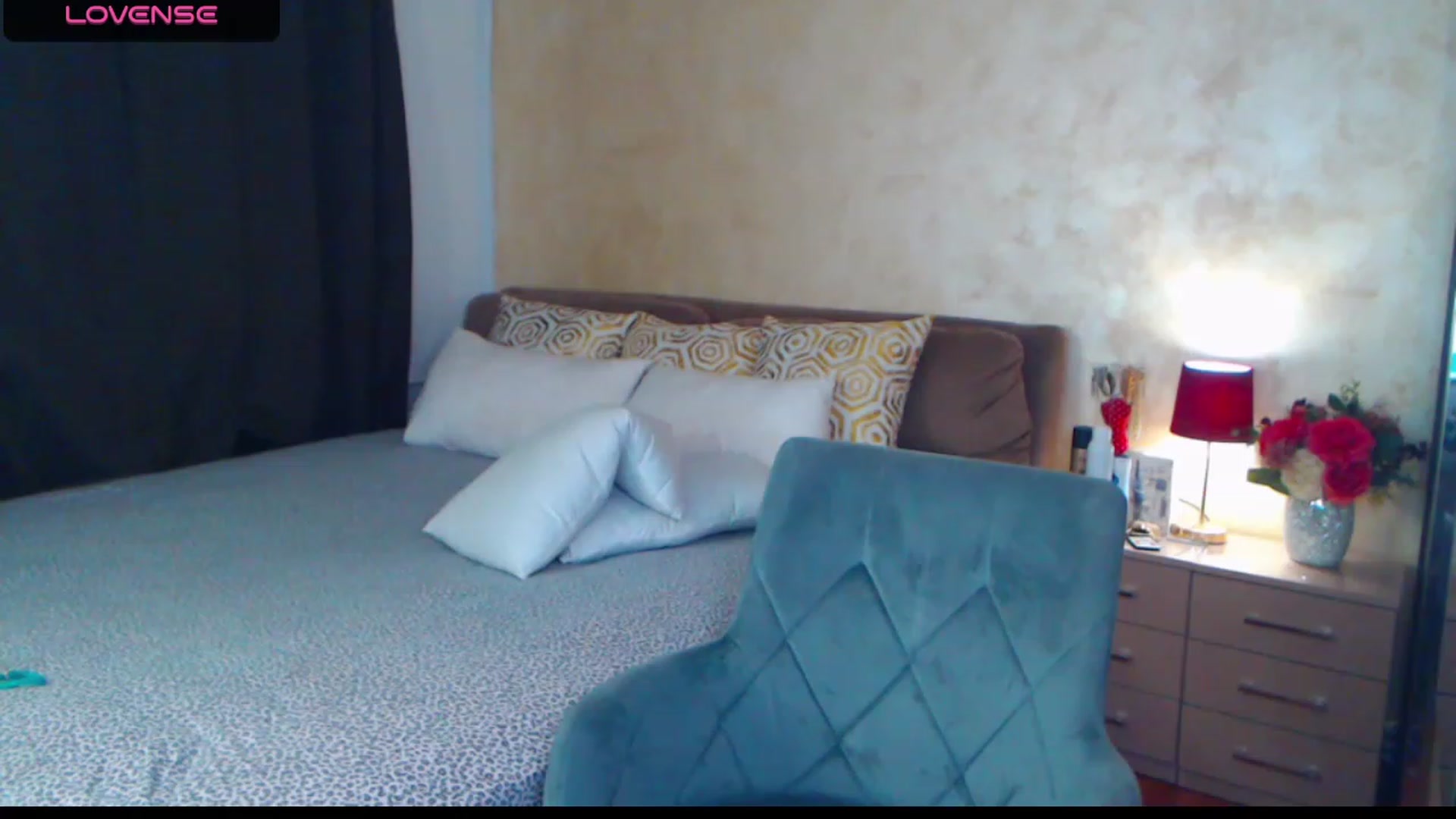 Gallery image thumbnail from Busty_Cristal's myfreecams stream on, 02/11/2024, 17:22 image 10 of 20