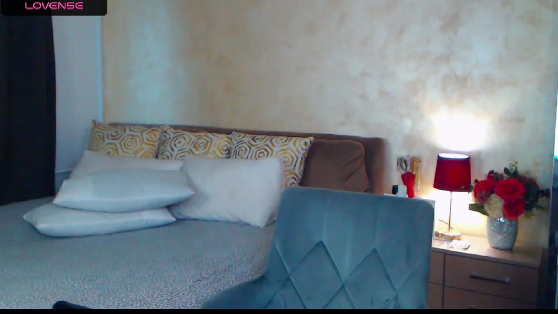 Gallery image thumbnail from Busty_Cristal's myfreecams stream on, 02/13/2024, 15:24 image 5 of 20