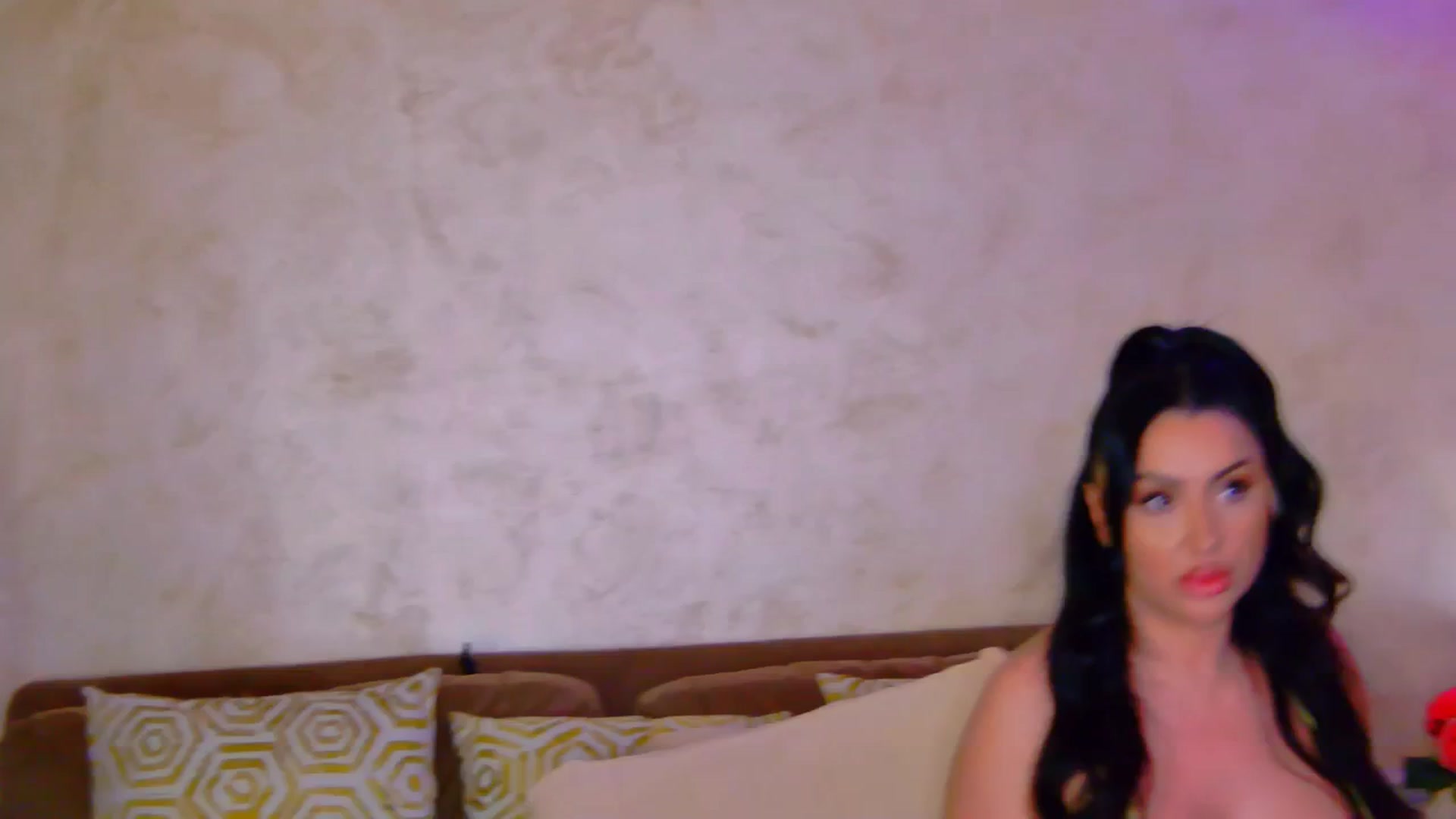 Gallery image thumbnail from Busty_Cristal's myfreecams stream on, 11/05/2025, 17:27 image 5 of 20