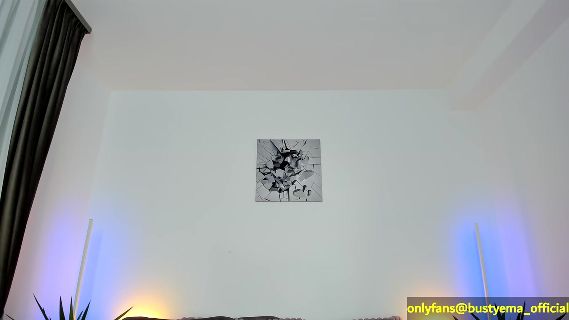 Gallery image thumbnail from Busty_Ema's myfreecams stream on, 02/01/2023, 07:44 image 19 of 20