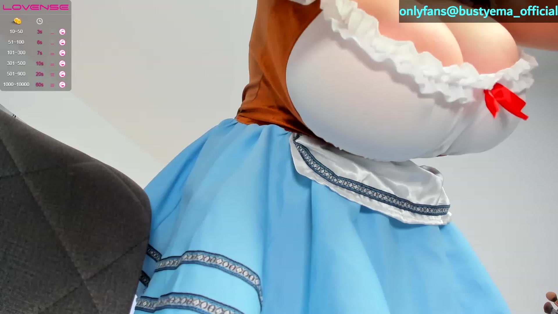 Gallery image thumbnail from Busty_Ema's myfreecams stream on, 04/27/2023, 07:31 image 1 of 20