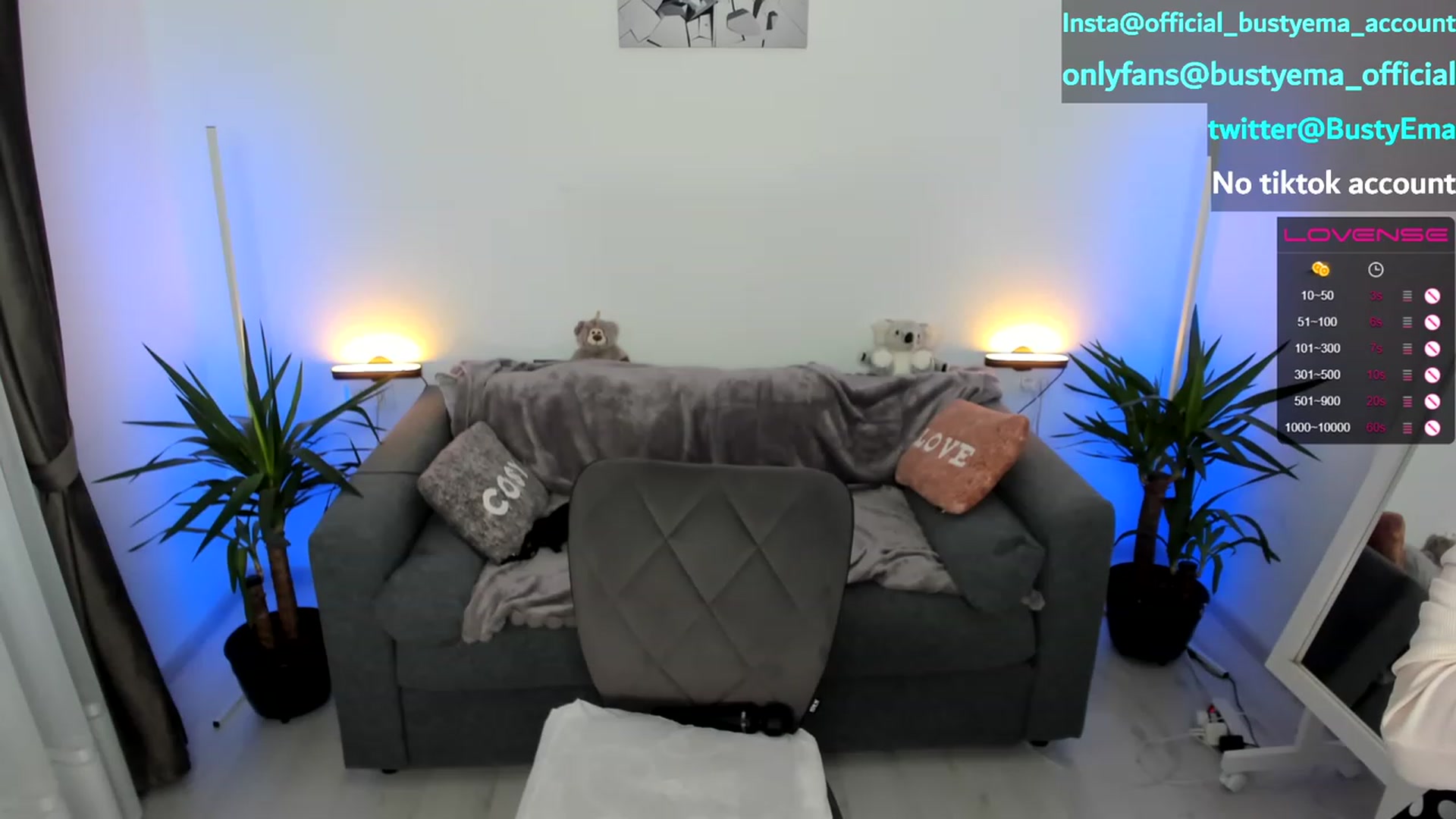 Gallery image thumbnail from Busty_Ema's myfreecams stream on, 04/29/2023, 08:37 image 17 of 20