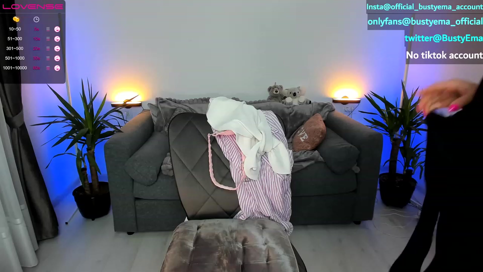 Gallery image thumbnail from Busty_Ema's myfreecams stream on, 05/11/2023, 19:26 image 20 of 20
