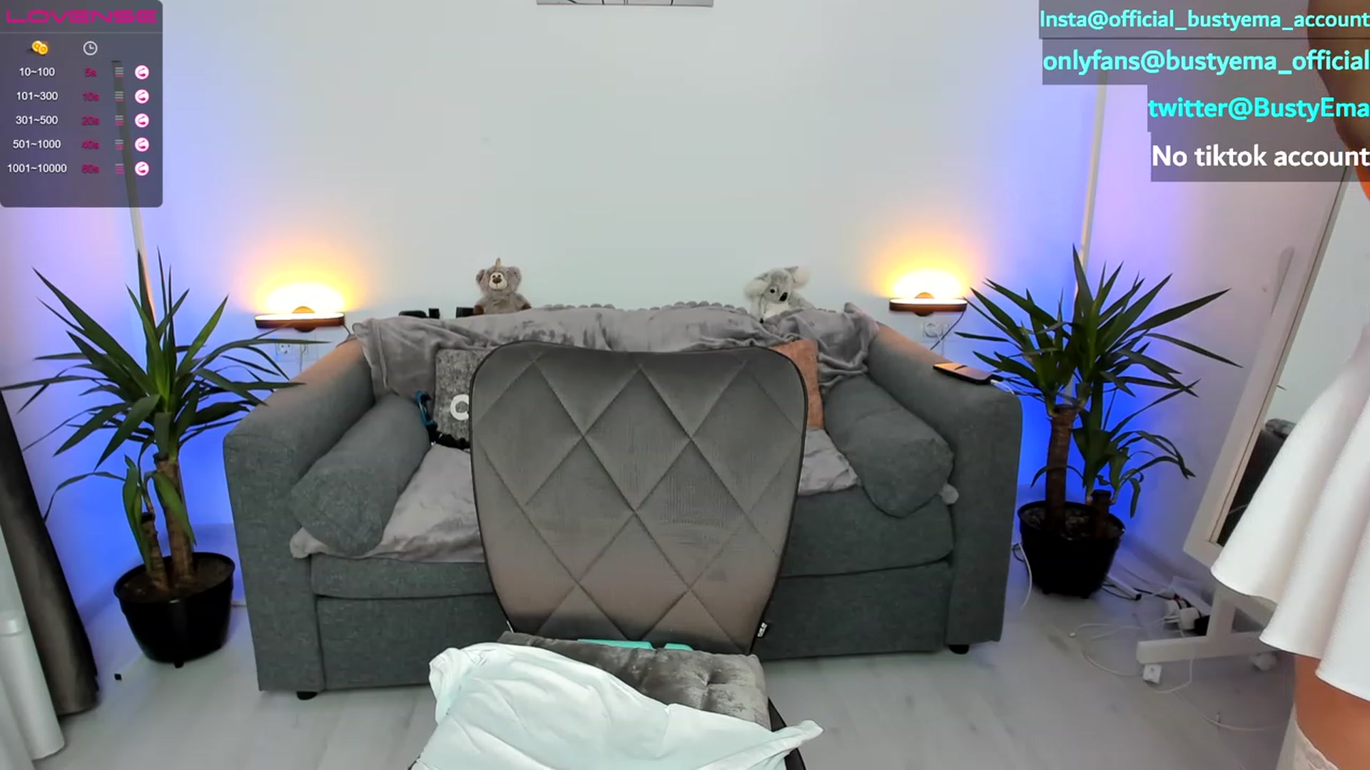 Gallery image thumbnail from Busty_Ema's myfreecams stream on, 05/18/2023, 20:06 image 20 of 20