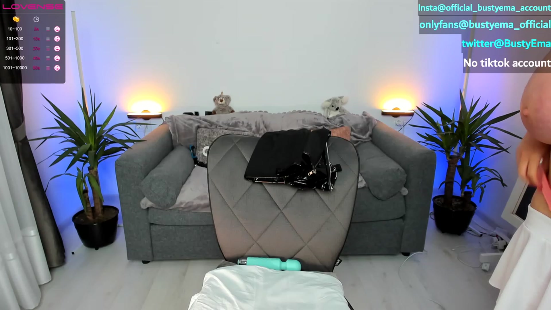 Gallery image thumbnail from Busty_Ema's myfreecams stream on, 05/18/2023, 21:28 image 14 of 20