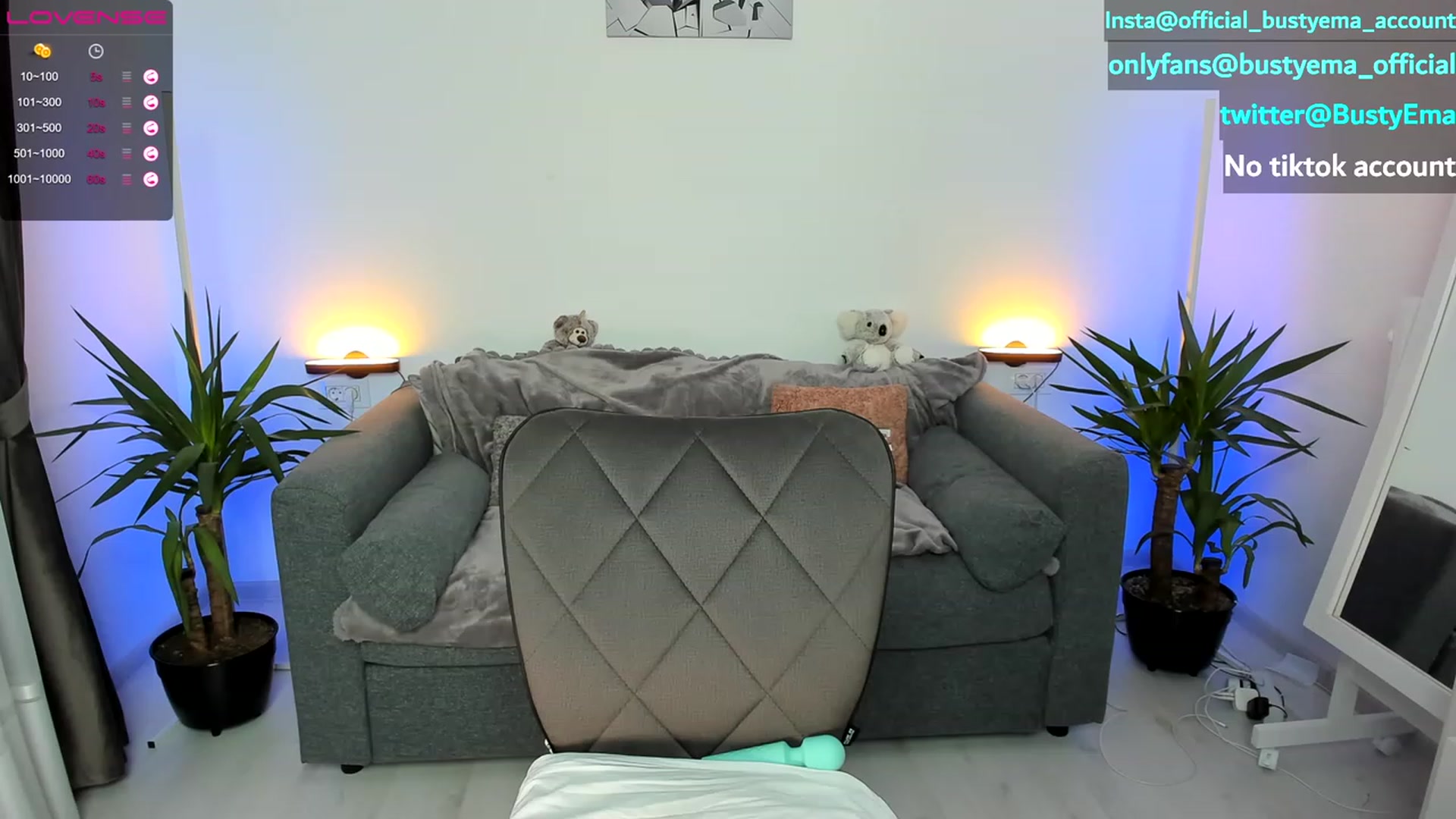 Gallery image thumbnail from Busty_Ema's myfreecams stream on, 05/19/2023, 21:17 image 15 of 20