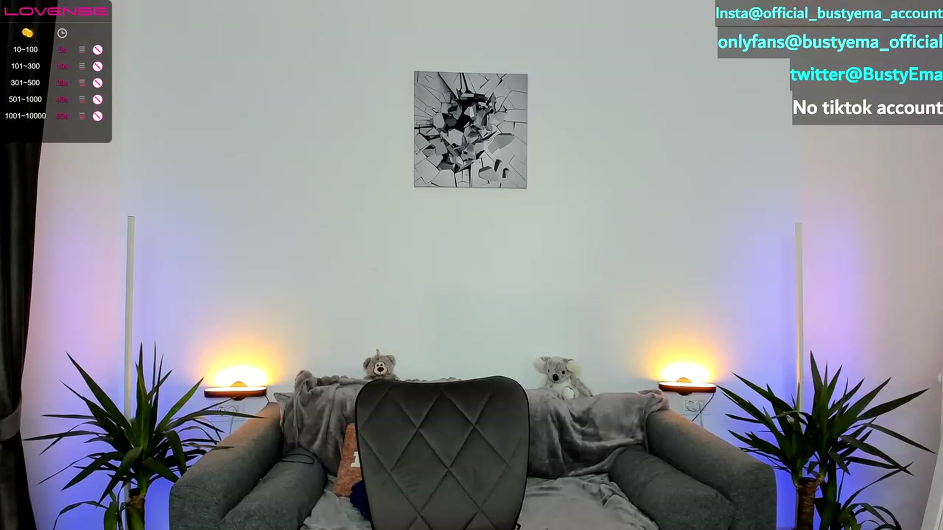 Gallery image thumbnail from Busty_Ema's myfreecams stream on, 05/25/2023, 08:22 image 17 of 20