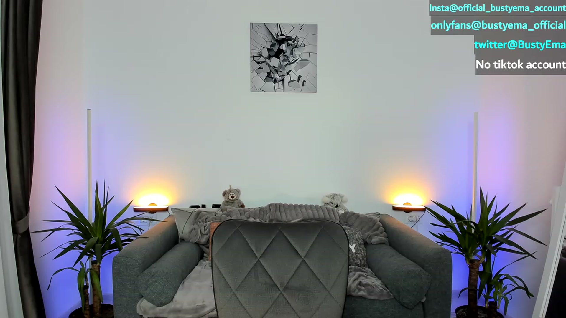 Gallery image thumbnail from Busty_Ema's myfreecams stream on, 05/27/2023, 08:47 image 9 of 20