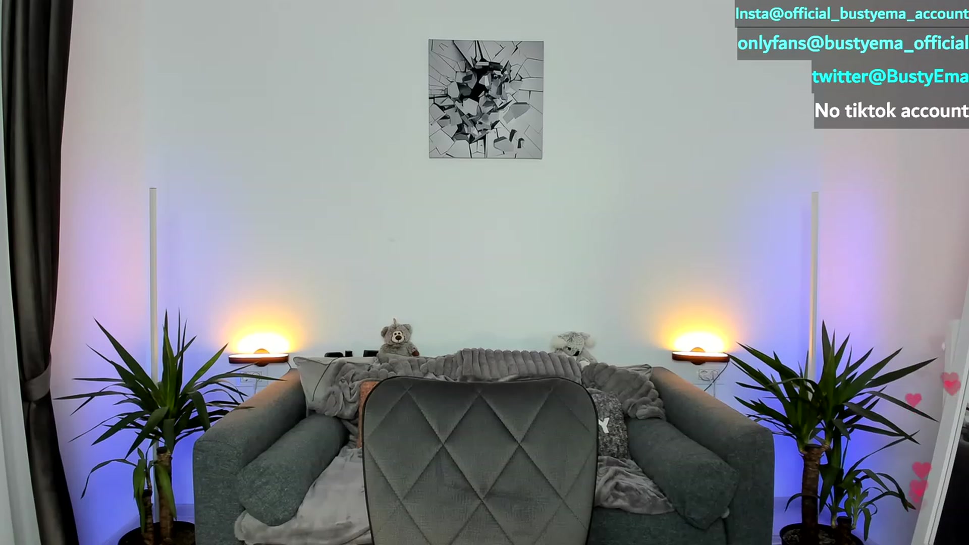 Gallery image thumbnail from Busty_Ema's myfreecams stream on, 05/27/2023, 08:47 image 8 of 20