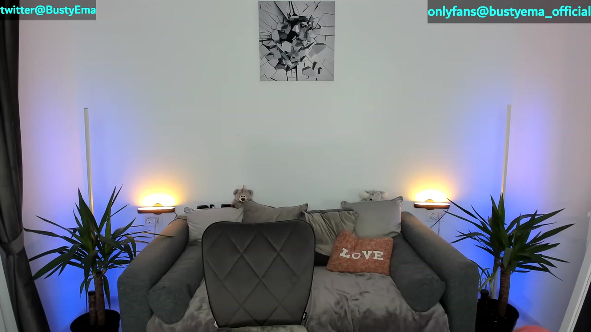 Gallery image thumbnail from Busty_Ema's myfreecams stream on, 06/12/2023, 07:18 image 3 of 20