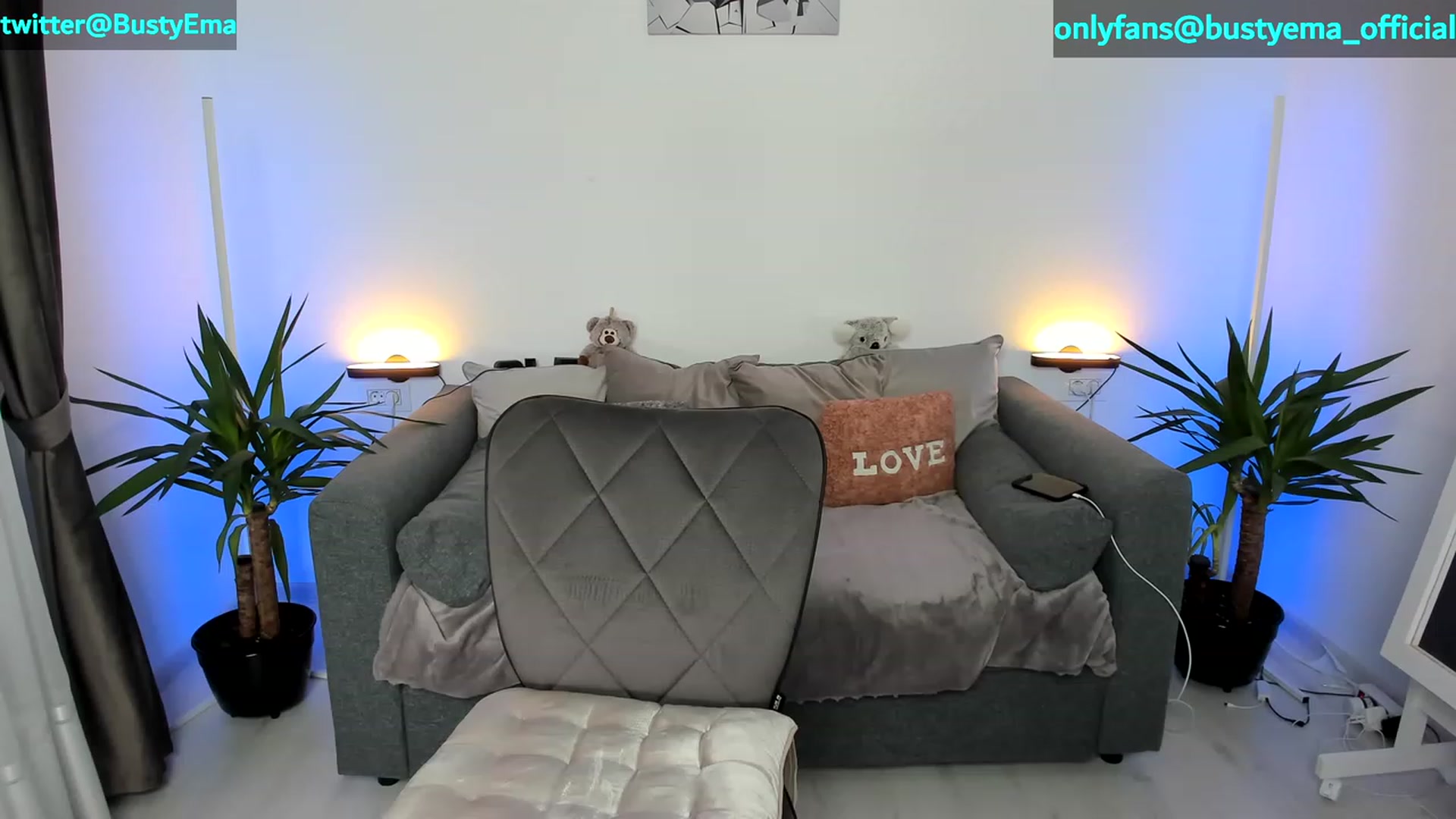 Gallery image thumbnail from Busty_Ema's myfreecams stream on, 06/14/2023, 08:14 image 13 of 20