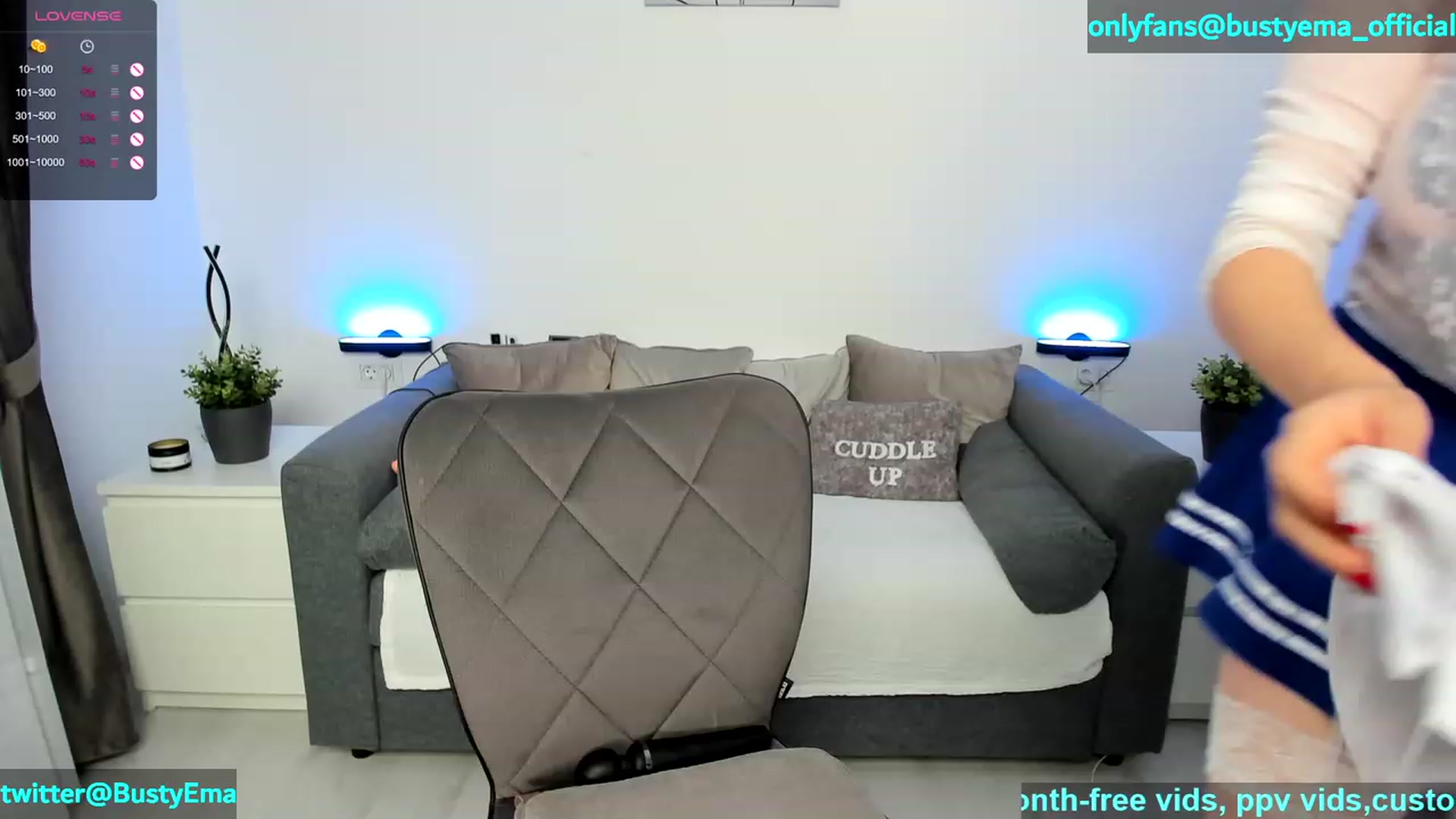 Gallery image thumbnail from Busty_Ema's myfreecams stream on, 08/26/2023, 06:37 image 13 of 20