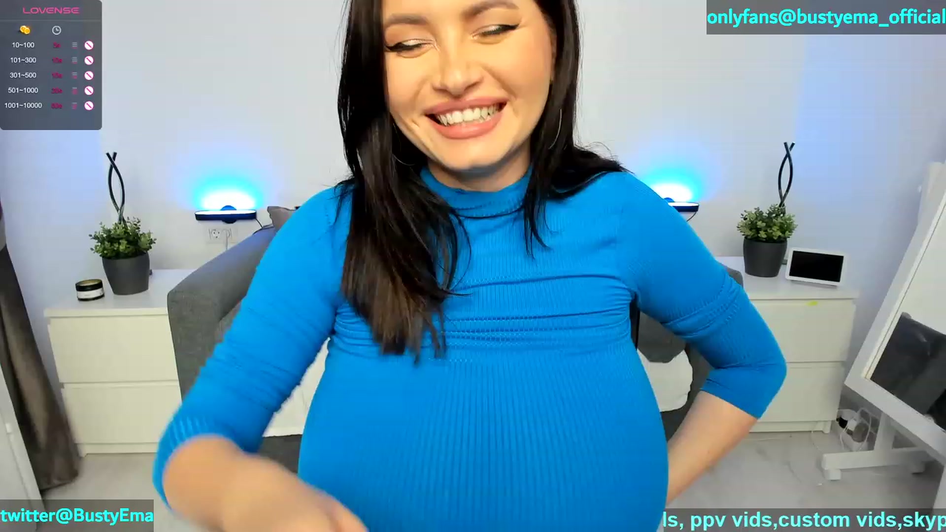 Gallery image thumbnail from Busty_Ema's myfreecams stream on, 08/27/2023, 20:51 image 5 of 20