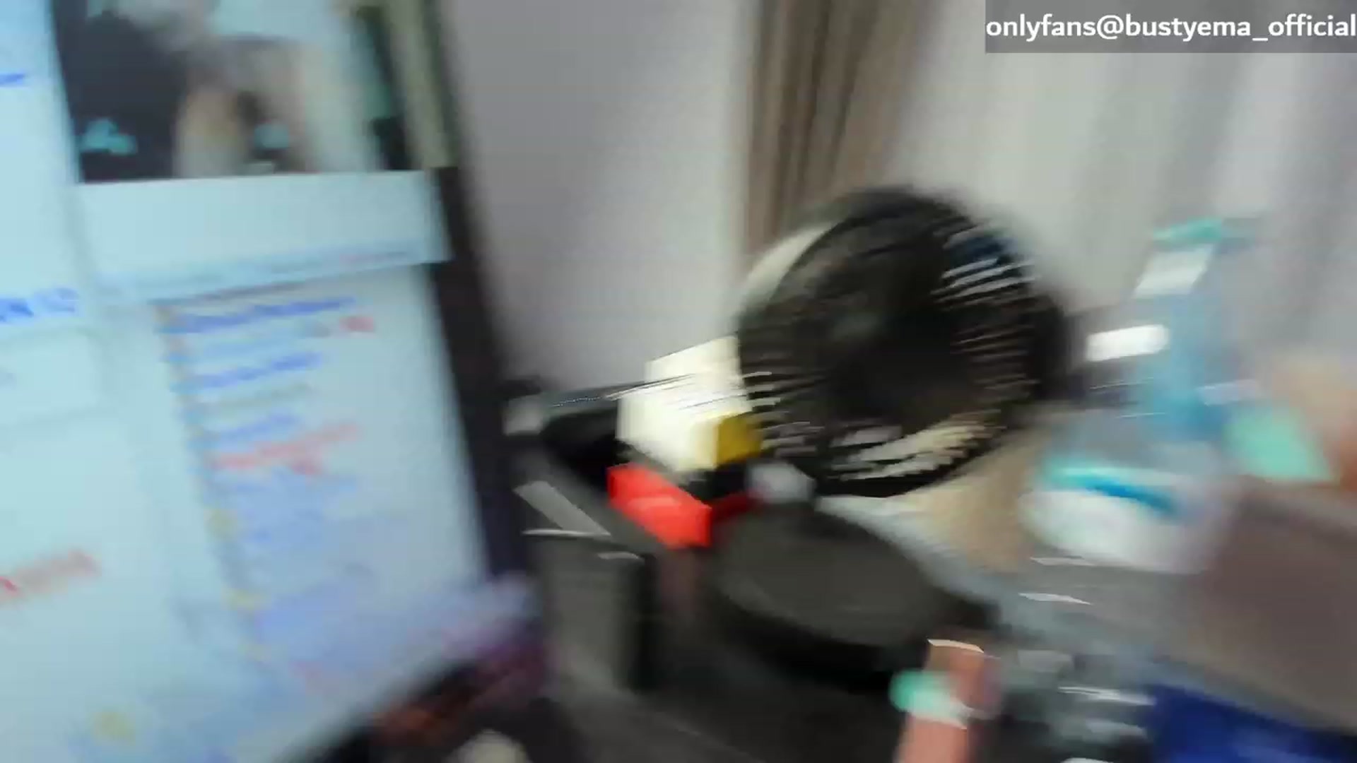 Gallery image thumbnail from Busty_Ema's myfreecams stream on, 09/17/2023, 09:06 image 17 of 20