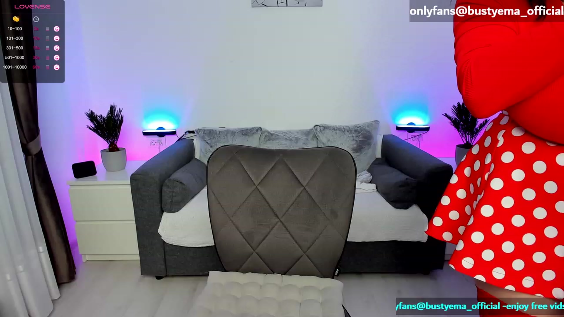 Gallery image thumbnail from Busty_Ema's myfreecams stream on, 09/25/2023, 19:13 image 4 of 20