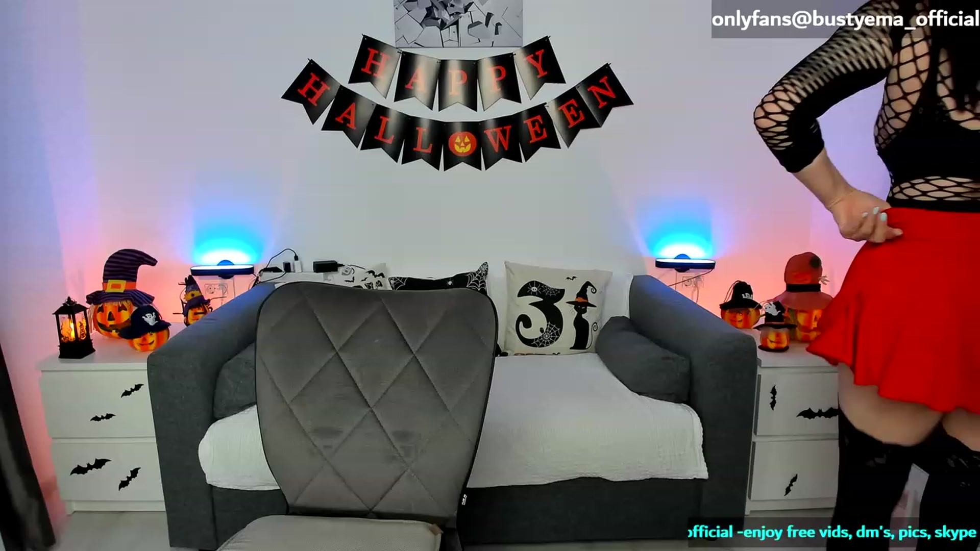 Gallery image thumbnail from Busty_Ema's myfreecams stream on, 10/16/2023, 07:55 image 4 of 20