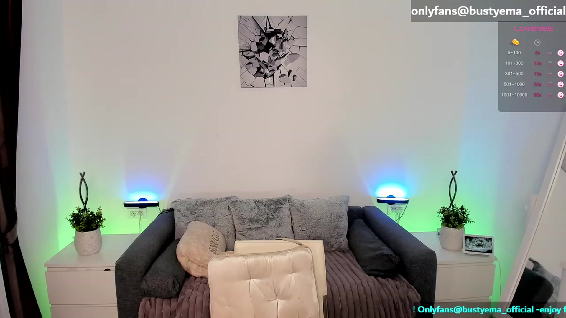 Gallery image thumbnail from Busty_Ema's myfreecams stream on, 11/20/2023, 09:24 image 9 of 20