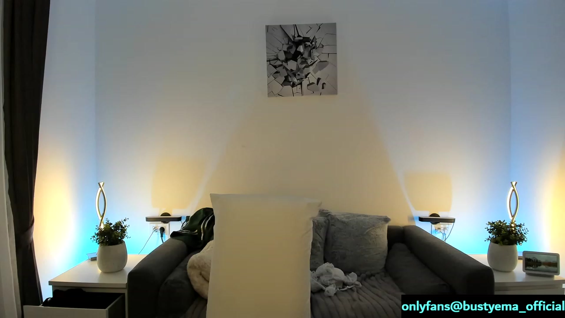 Gallery image thumbnail from Busty_Ema's myfreecams stream on, 02/18/2024, 09:20 image 2 of 20