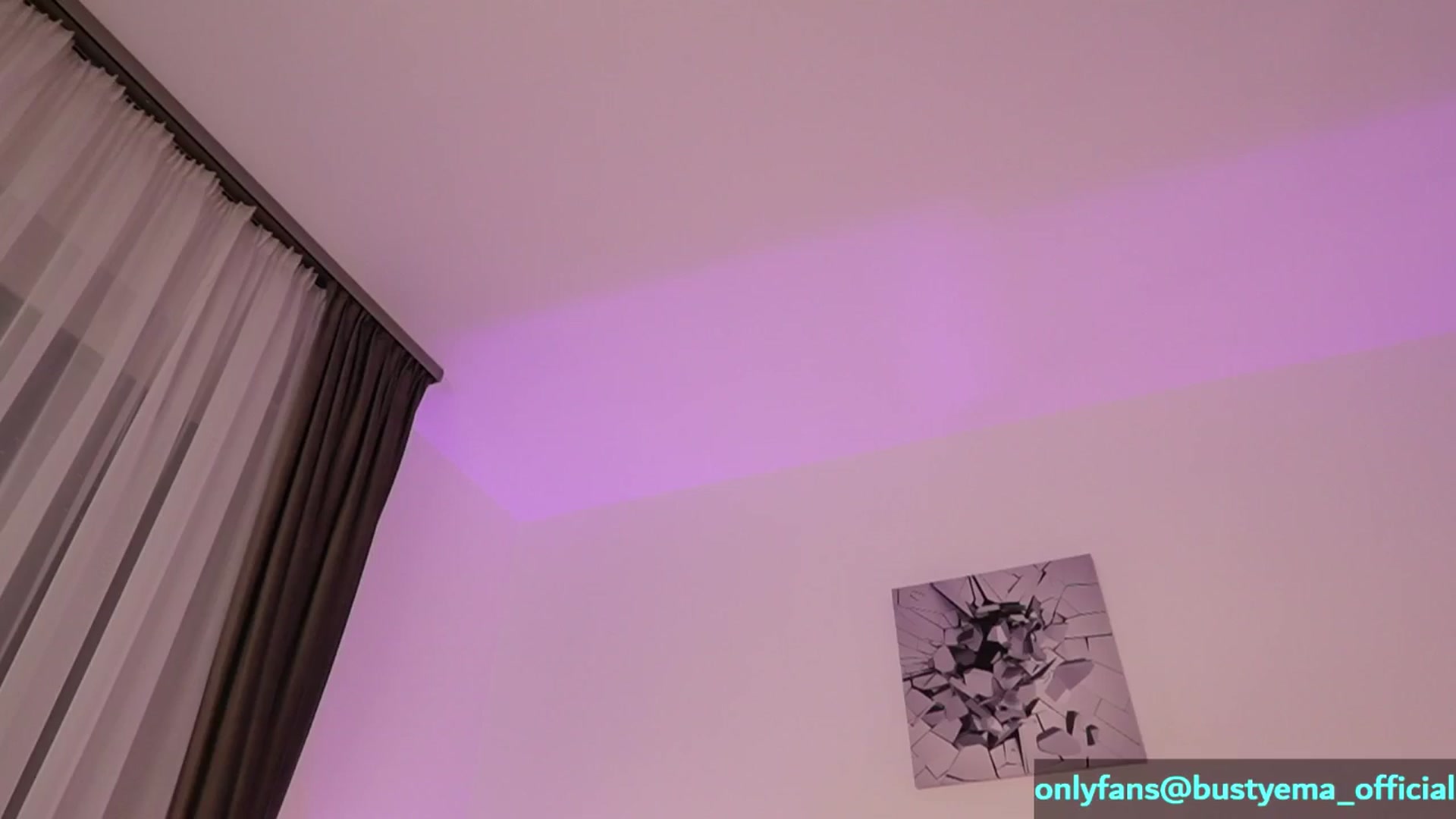 Gallery image thumbnail from Busty_Ema's myfreecams stream on, 06/13/2024, 08:29 image 8 of 20