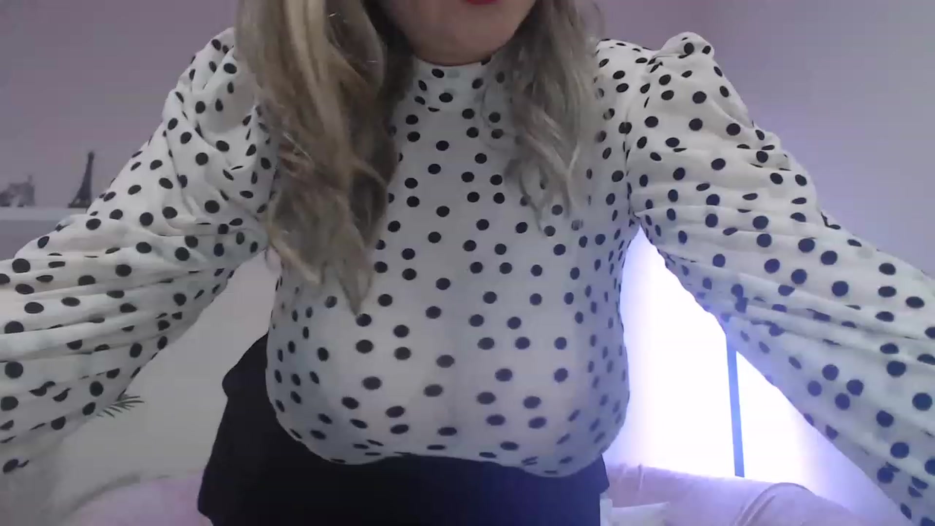Gallery image thumbnail from Busty_Girl00's myfreecams stream on, 04/01/2023, 20:49 image 13 of 20