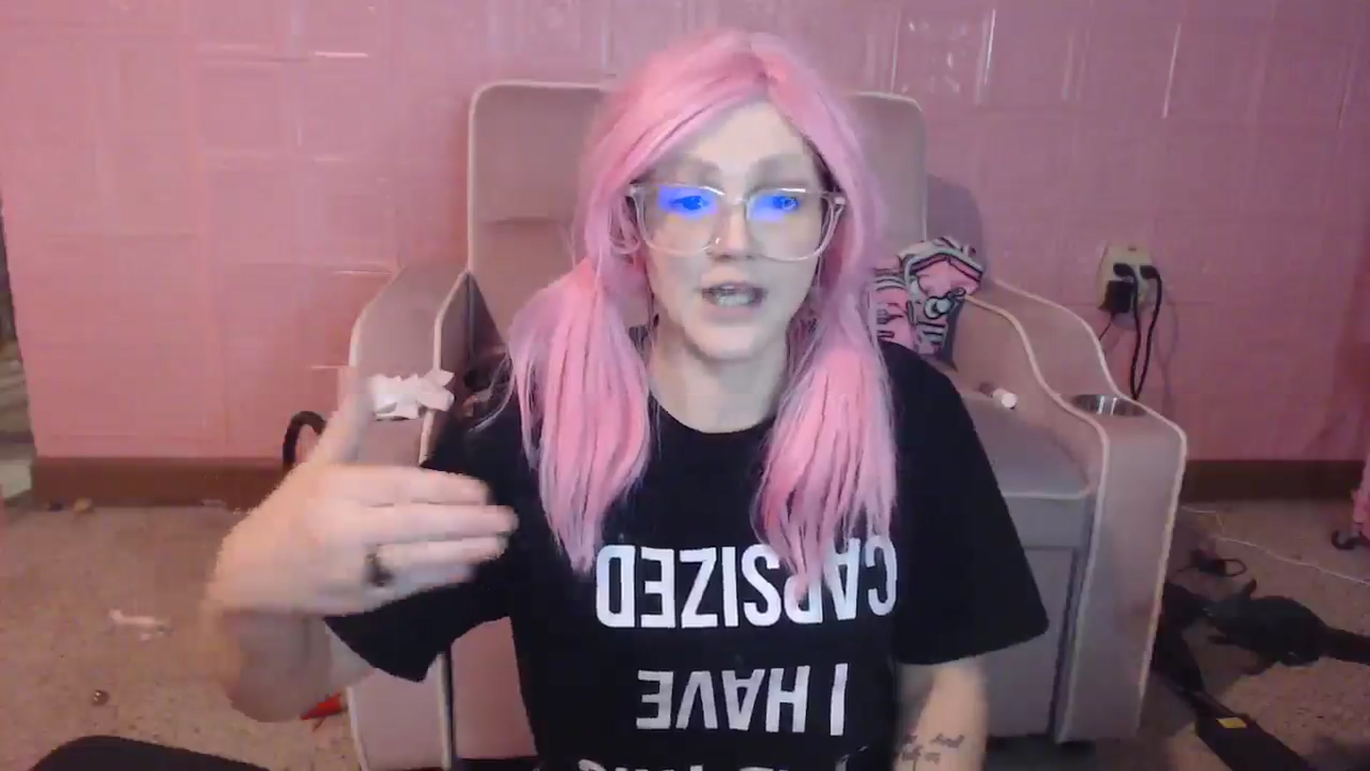 Gallery image thumbnail from ButtPlugMaker's myfreecams stream on, 07/12/2025, 10:38 image 3 of 20