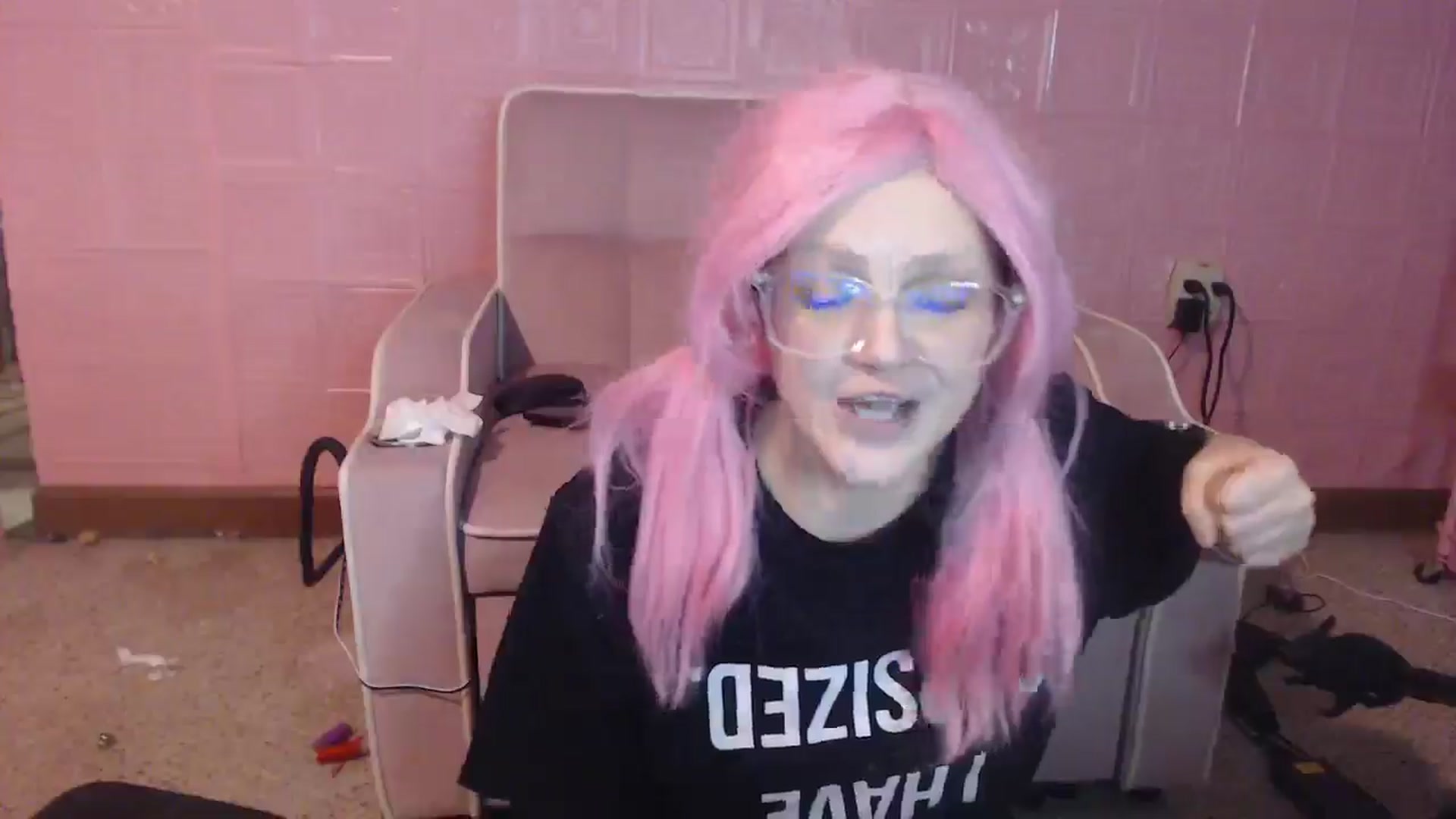 Gallery image thumbnail from ButtPlugMaker's myfreecams stream on, 07/12/2025, 10:38 image 14 of 20