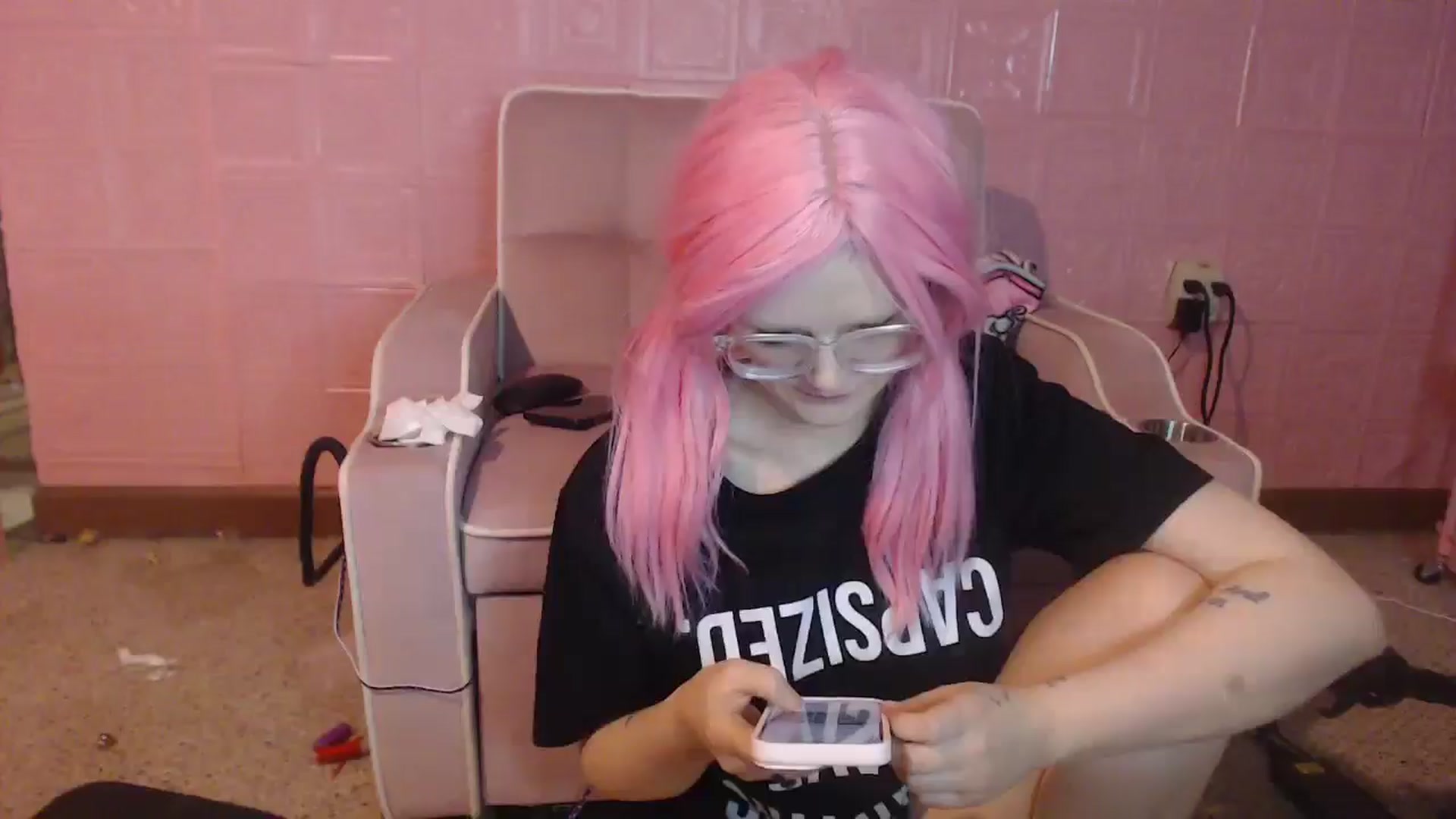 Gallery image thumbnail from ButtPlugMaker's myfreecams stream on, 07/12/2025, 10:38 image 19 of 20