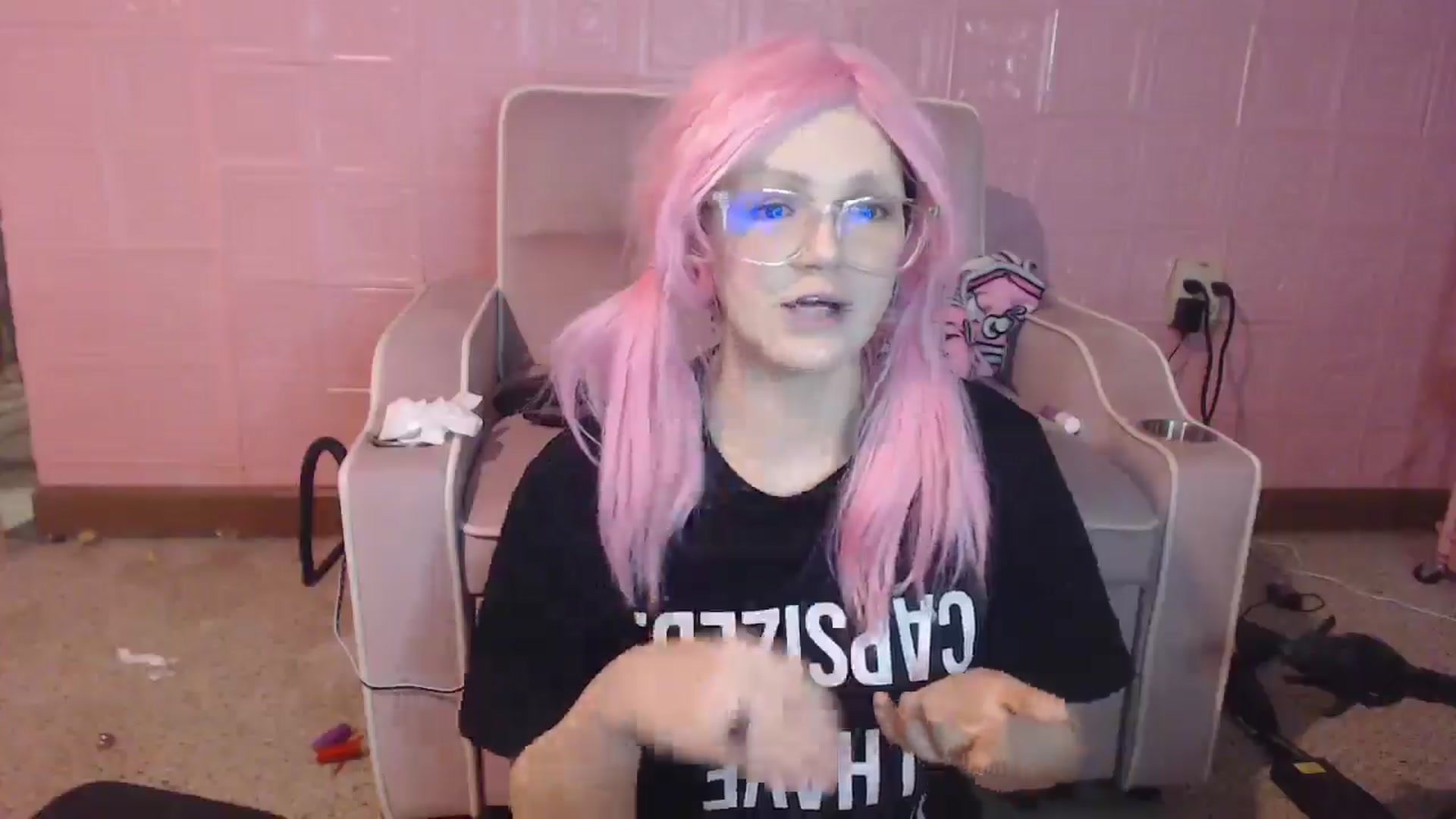 Gallery image thumbnail from ButtPlugMaker's myfreecams stream on, 07/12/2025, 10:38 image 7 of 20